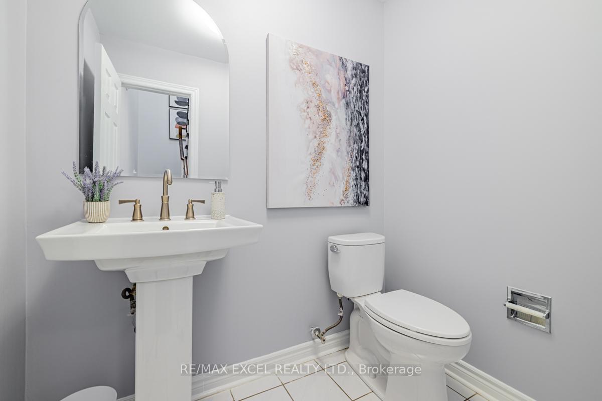 Photo 10 of 91 Thornway Avenue, Vaughan, Brownridge — HOMEH