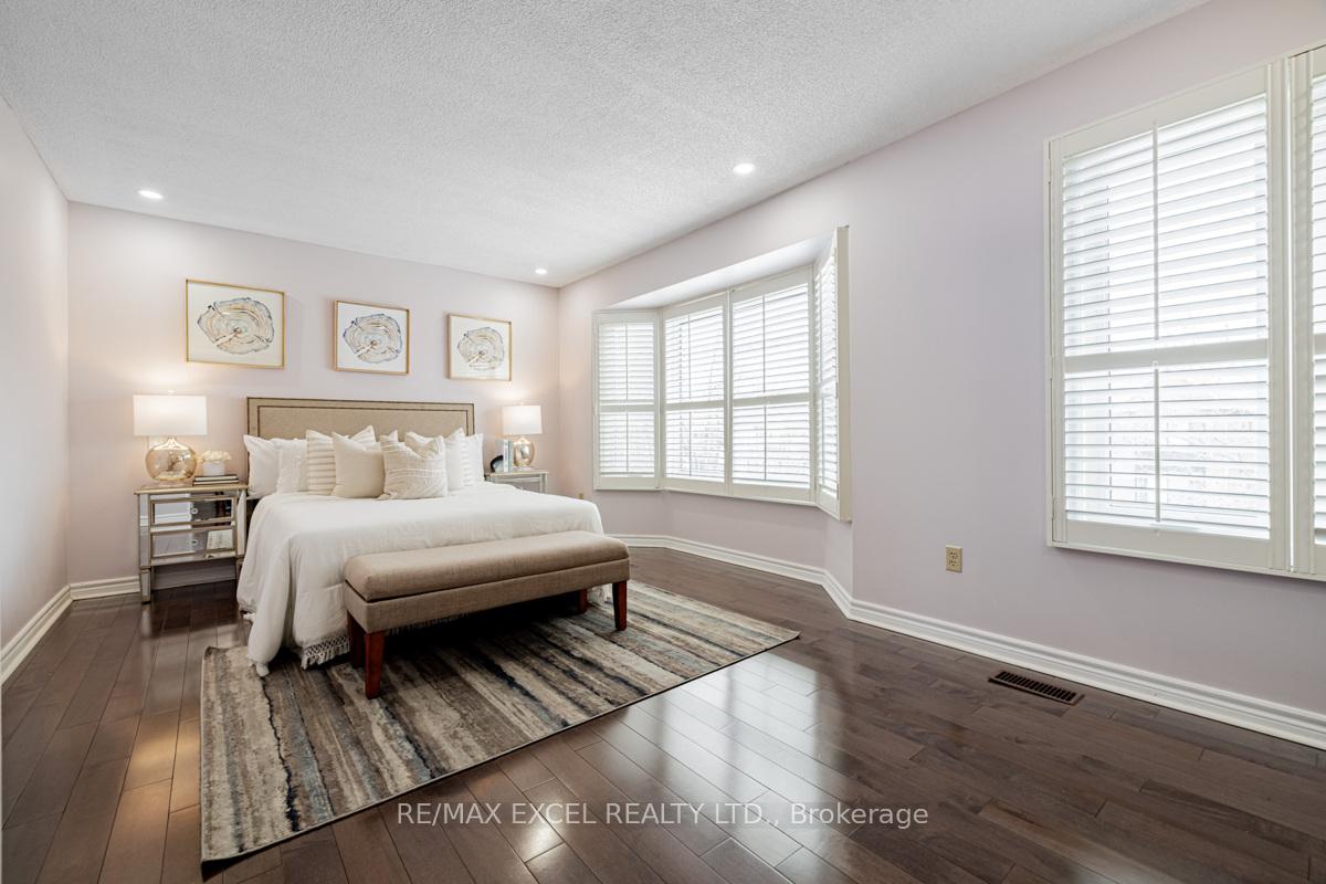 Photo 11 of 91 Thornway Avenue, Vaughan, Brownridge — HOMEH