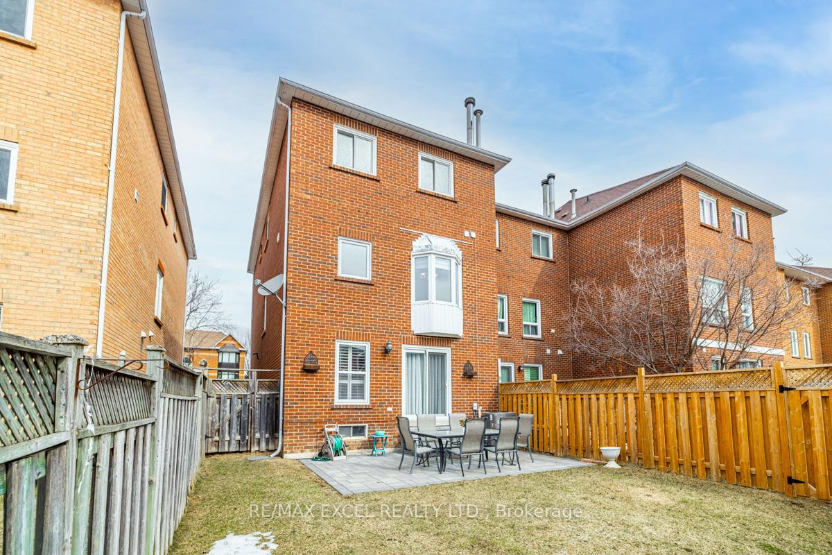 Photo 24 of 91 Thornway Avenue, Vaughan, Brownridge — HOMEH