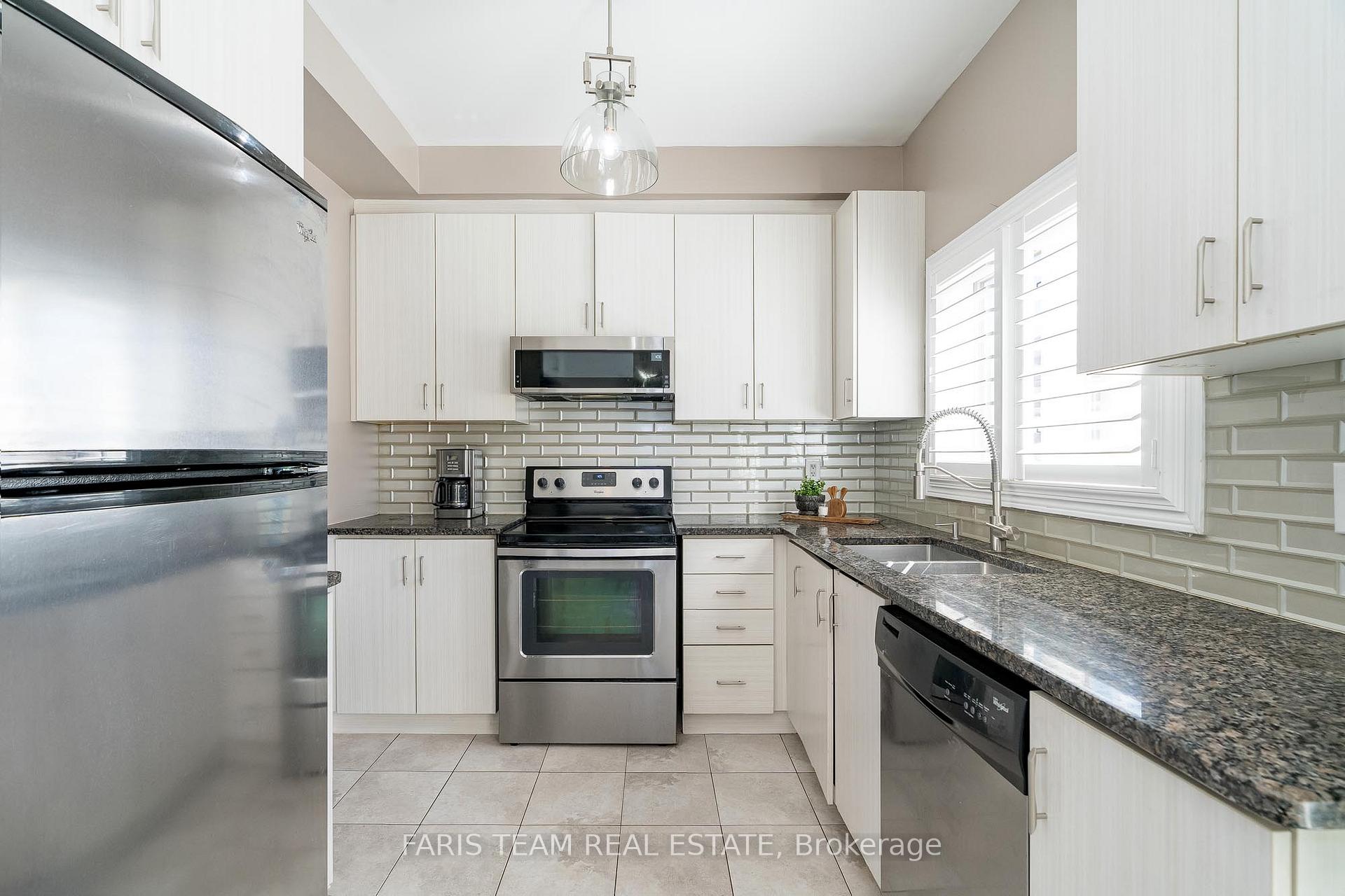 Photo 2 of 89 Pearcey Crescent, Barrie, West Bayfield — HOMEH