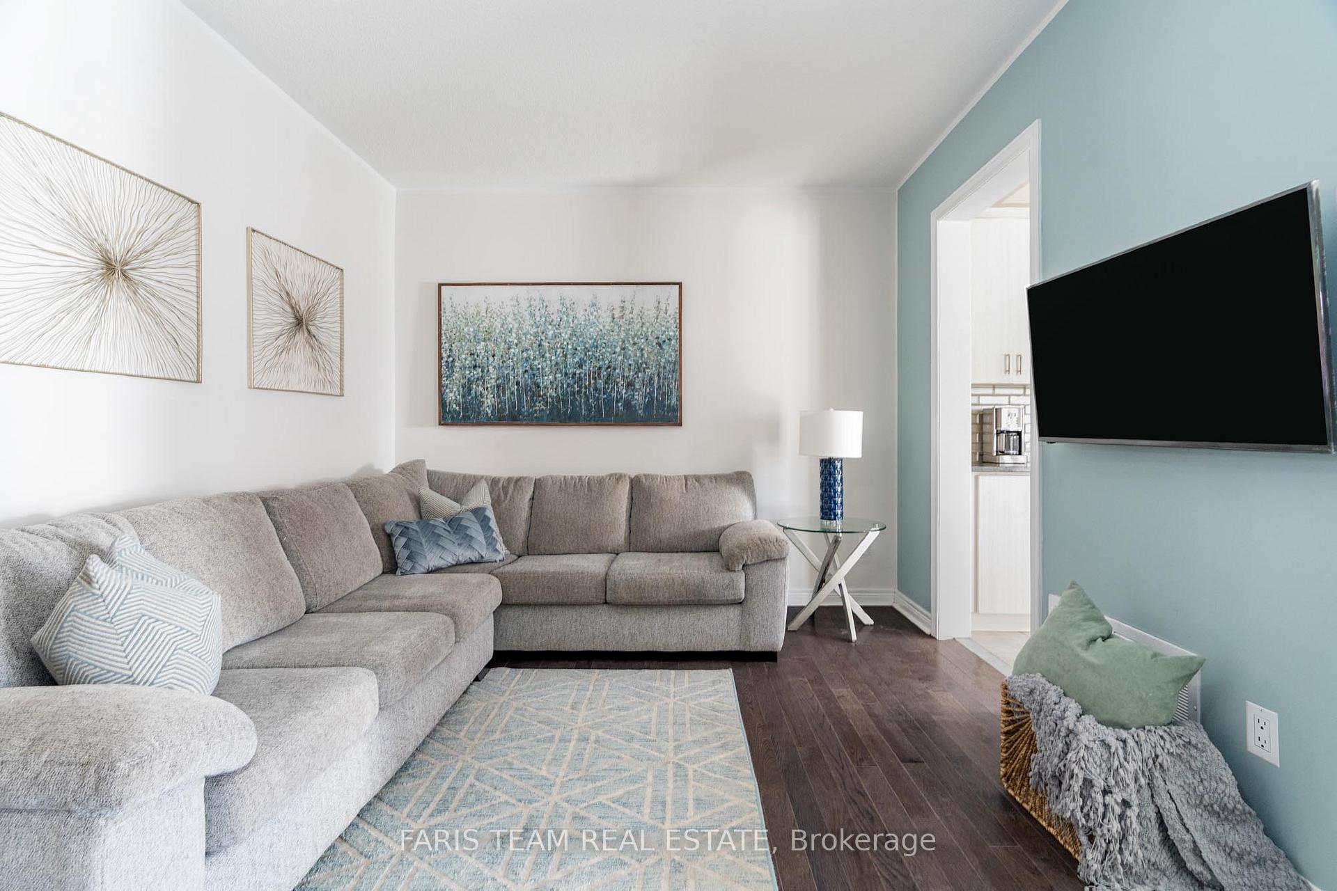Photo 6 of 89 Pearcey Crescent, Barrie, West Bayfield — HOMEH
