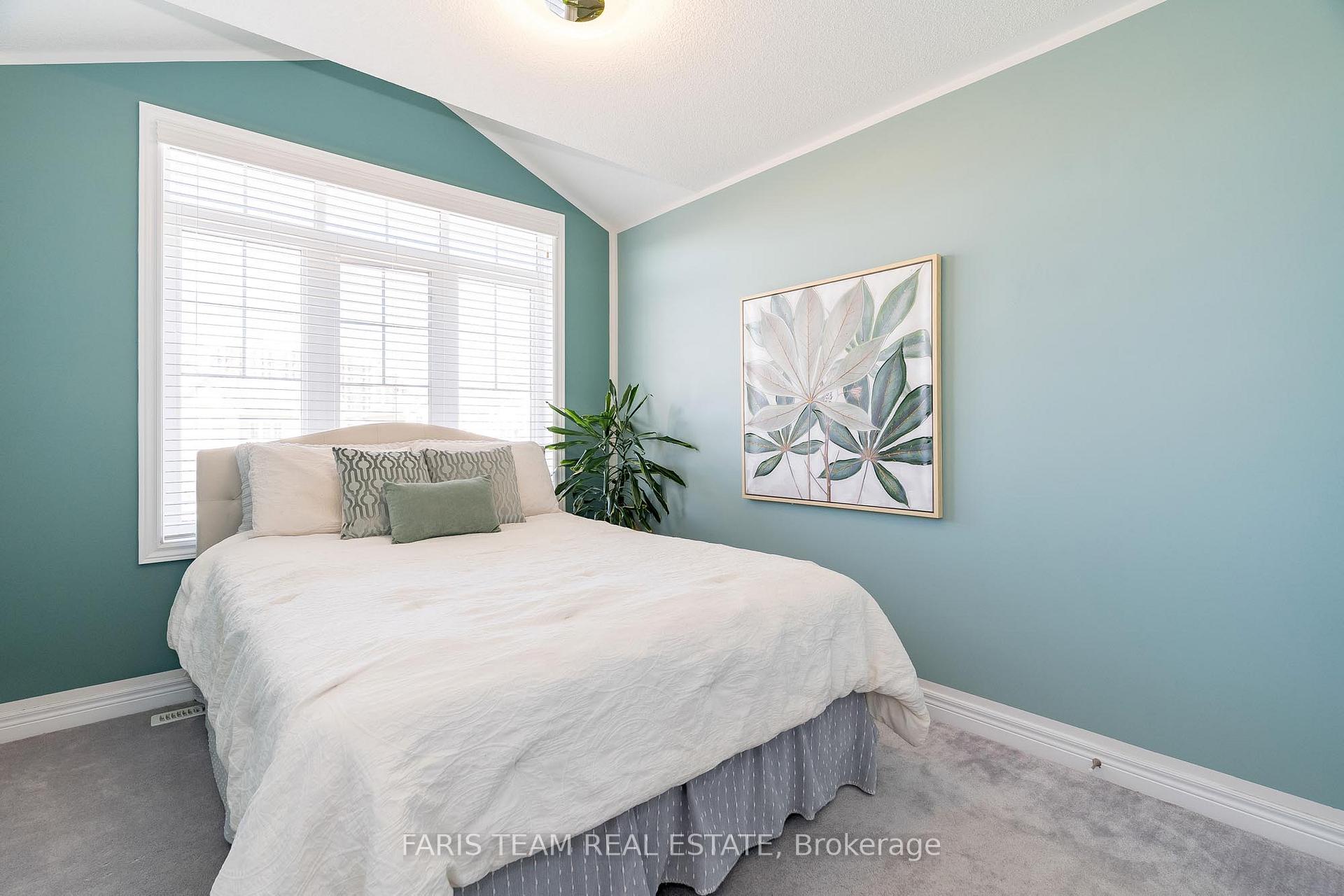 Photo 11 of 89 Pearcey Crescent, Barrie, West Bayfield — HOMEH