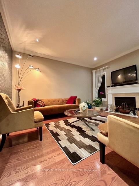 Photo 4 of 117 Highmark Drive, Vaughan, Vellore Village — HOMEH