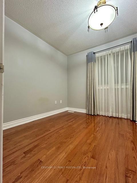 Photo 11 of 117 Highmark Drive, Vaughan, Vellore Village — HOMEH