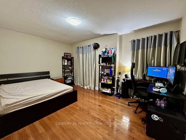Photo 15 of 117 Highmark Drive, Vaughan, Vellore Village — HOMEH