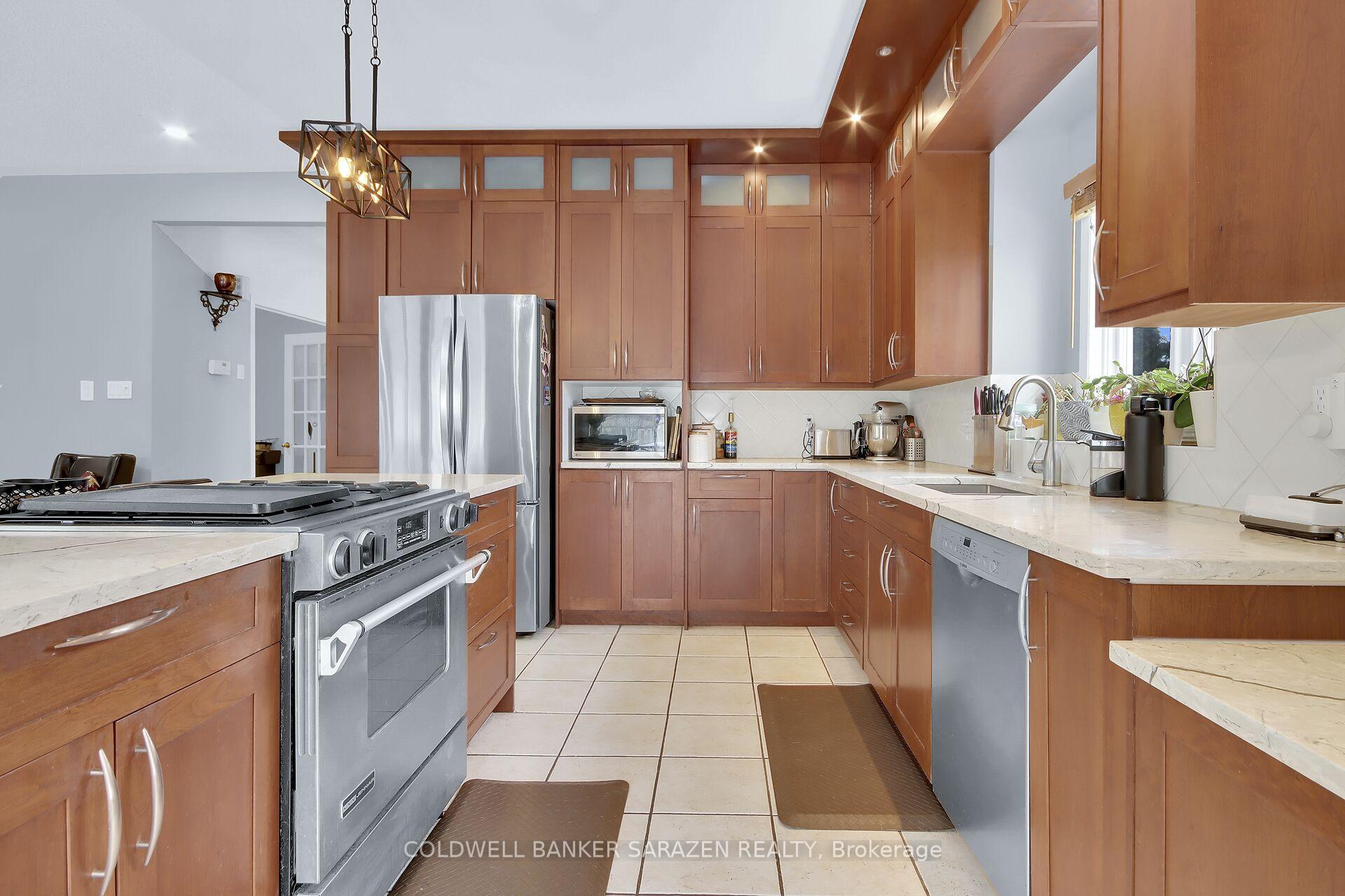 Photo 15 of 235 Stoneway Drive, Ottawa, Barrhaven East — HOMEH