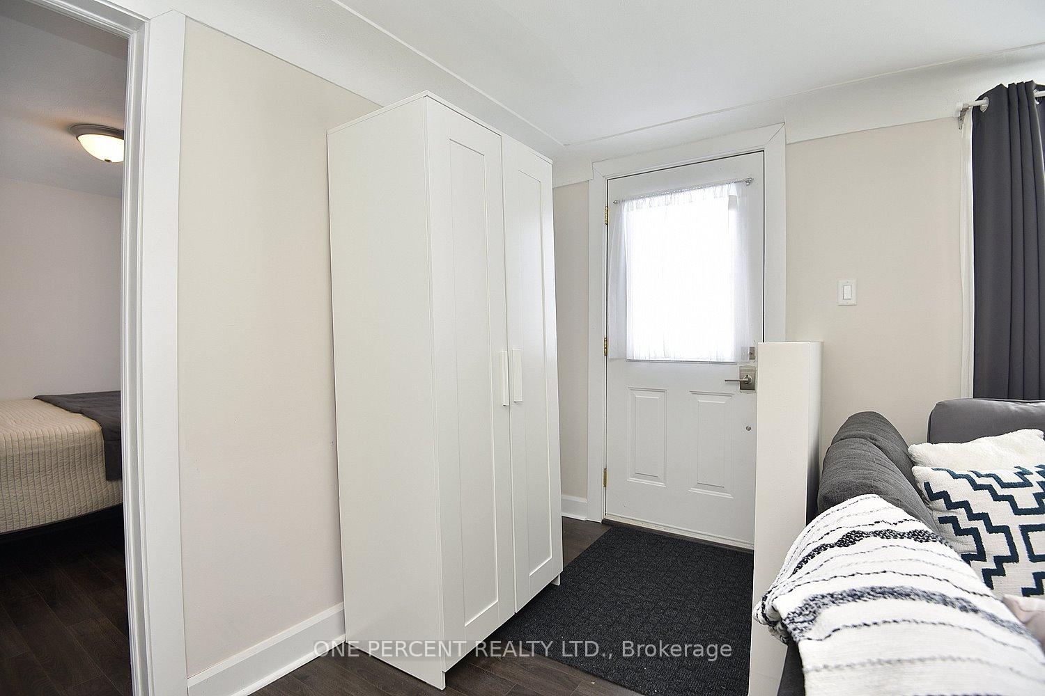 Photo 4 of 3 Maitland Avenue, Hamilton, Greeningdon — HOMEH