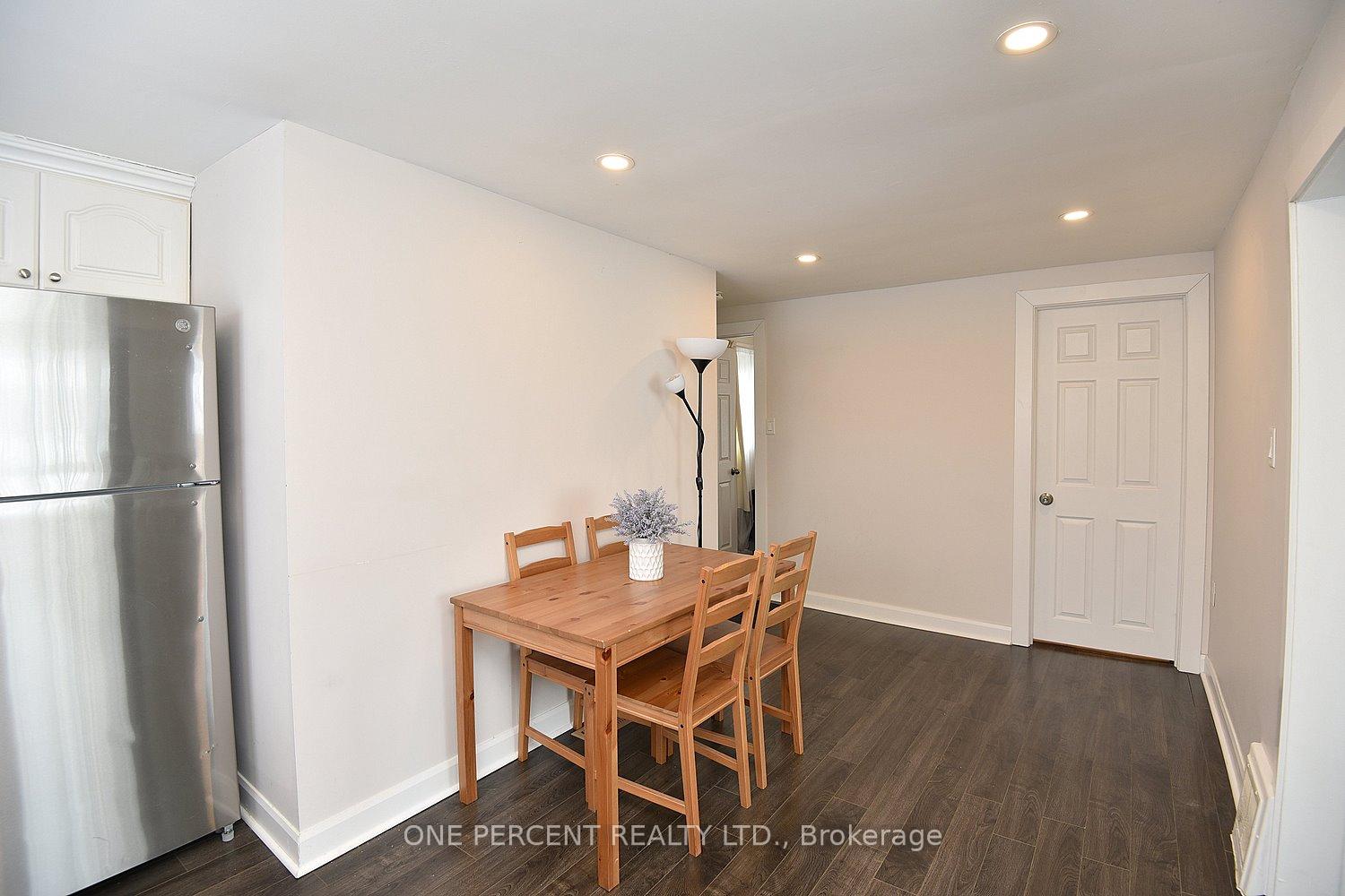 Photo 12 of 3 Maitland Avenue, Hamilton, Greeningdon — HOMEH