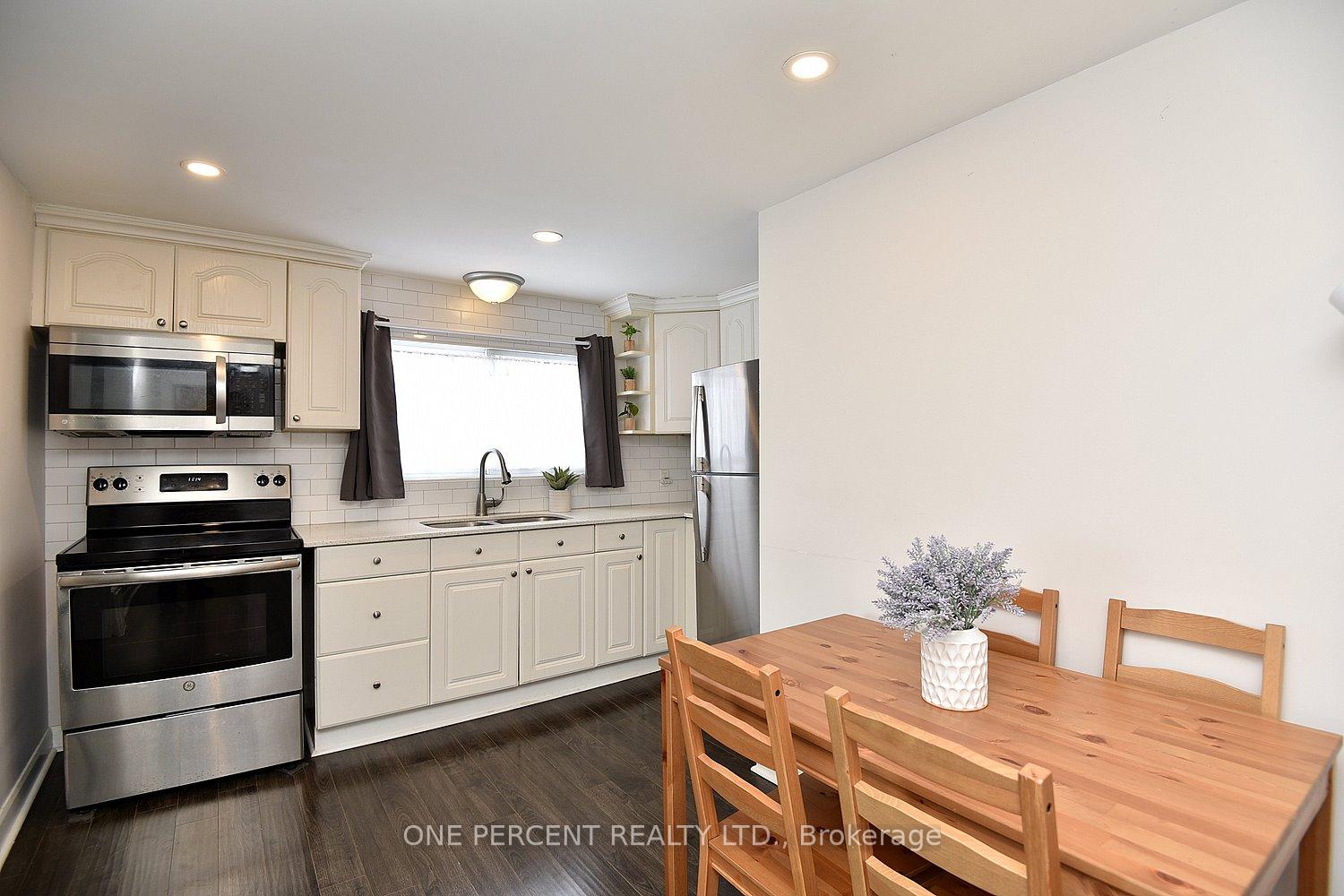 Photo 15 of 3 Maitland Avenue, Hamilton, Greeningdon — HOMEH