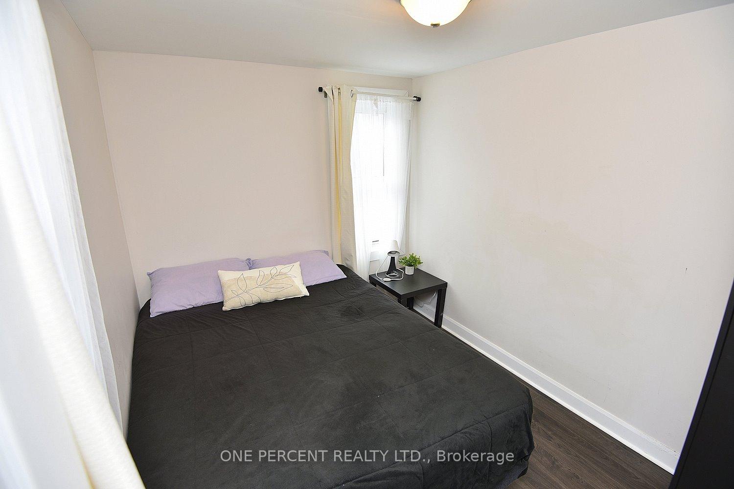 Photo 18 of 3 Maitland Avenue, Hamilton, Greeningdon — HOMEH