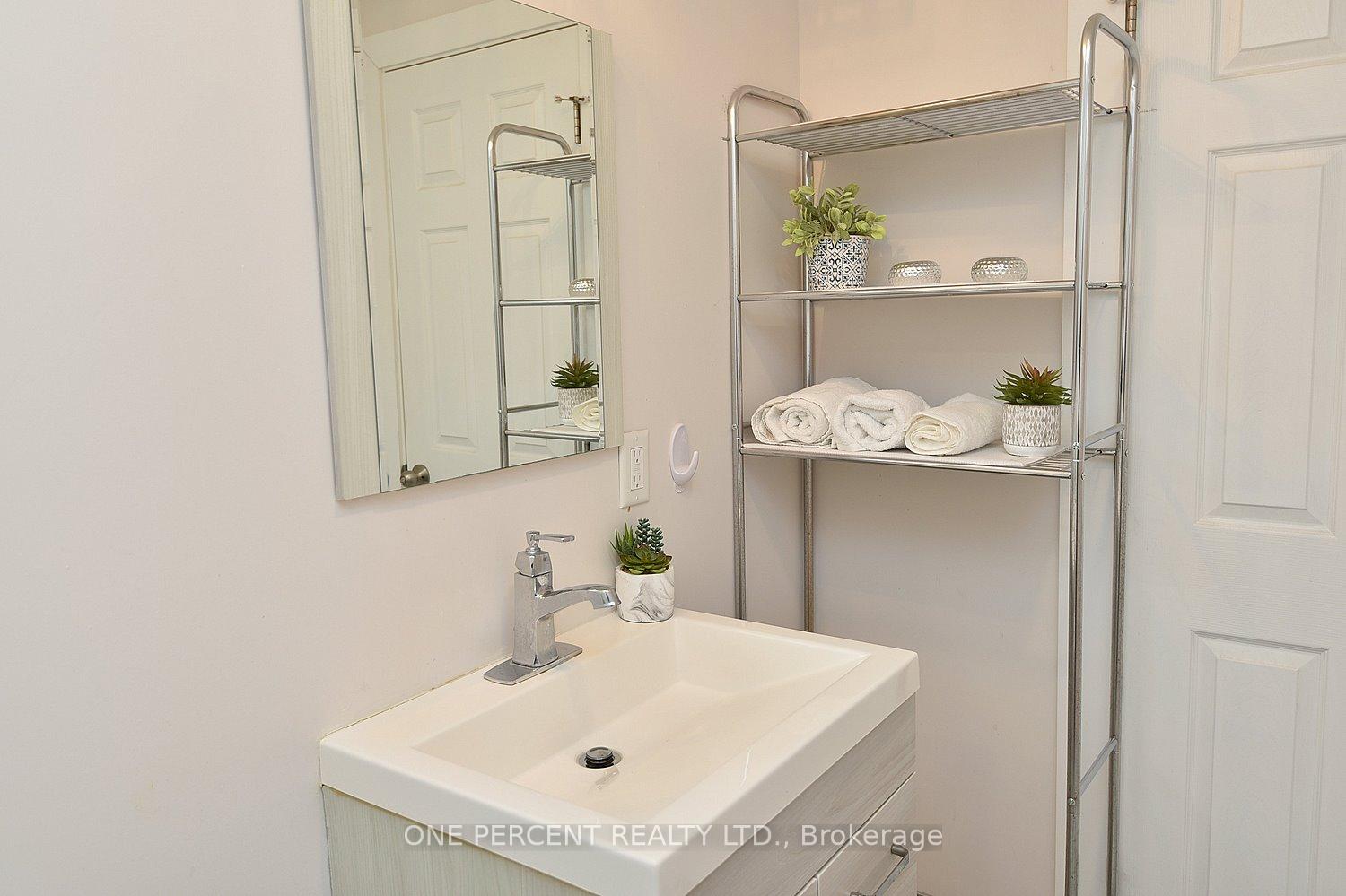 Photo 20 of 3 Maitland Avenue, Hamilton, Greeningdon — HOMEH