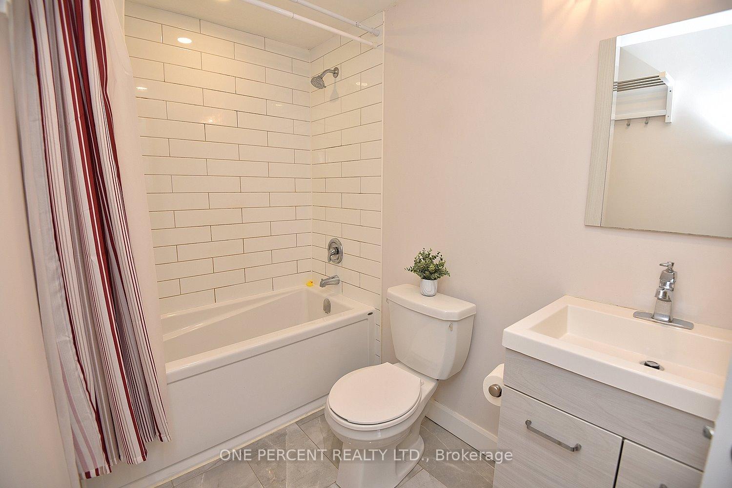 Photo 21 of 3 Maitland Avenue, Hamilton, Greeningdon — HOMEH