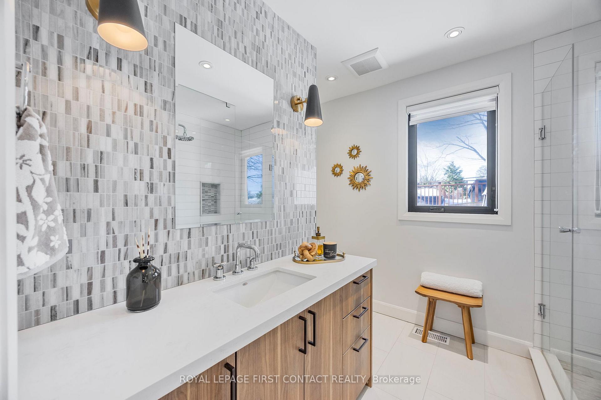 Photo 14 of 89 Letitia Street, Barrie, Sunnidale — HOMEH