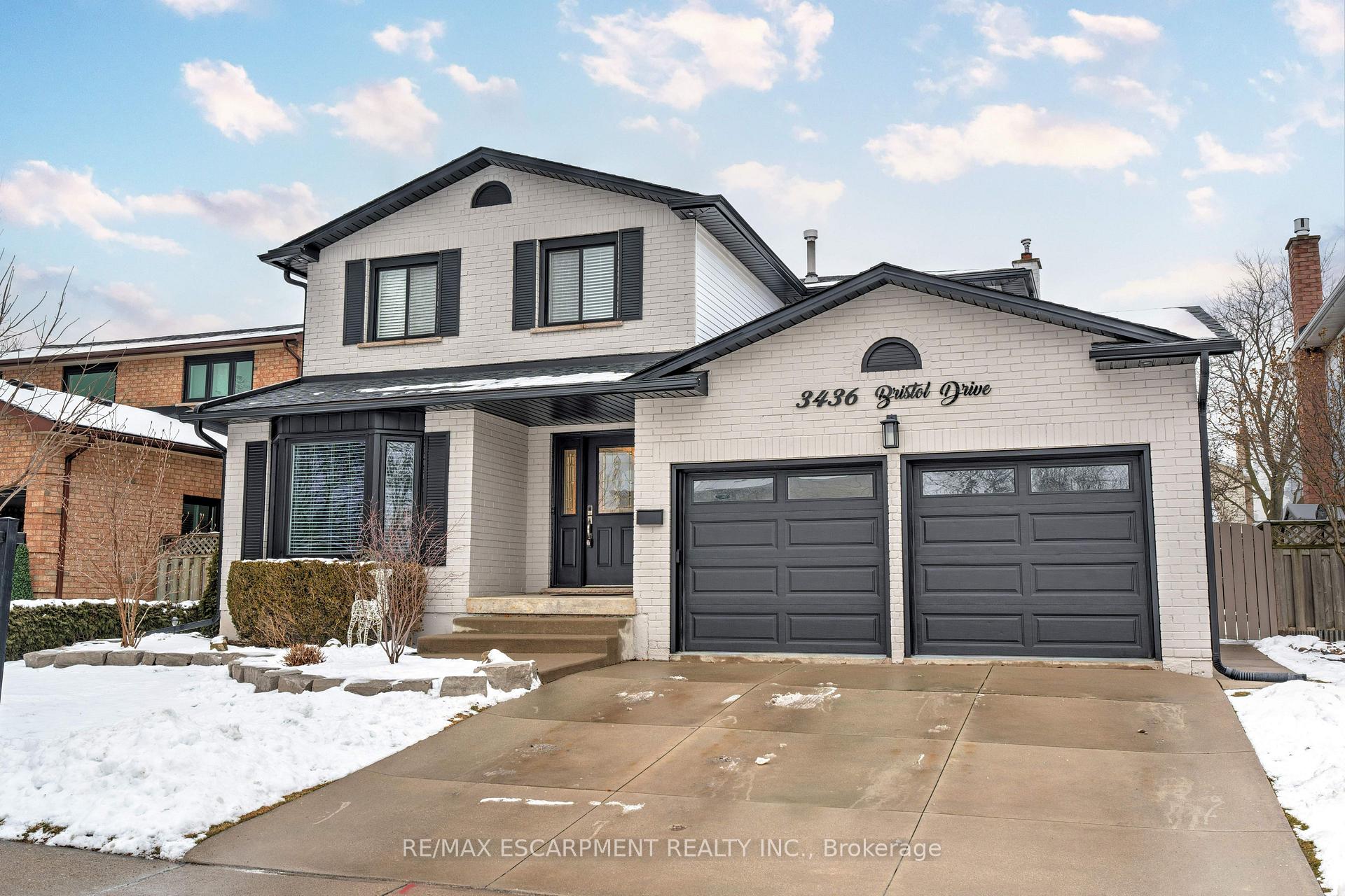 Photo 2 of 3436 Bristol Drive, Burlington, Palmer — HOMEH