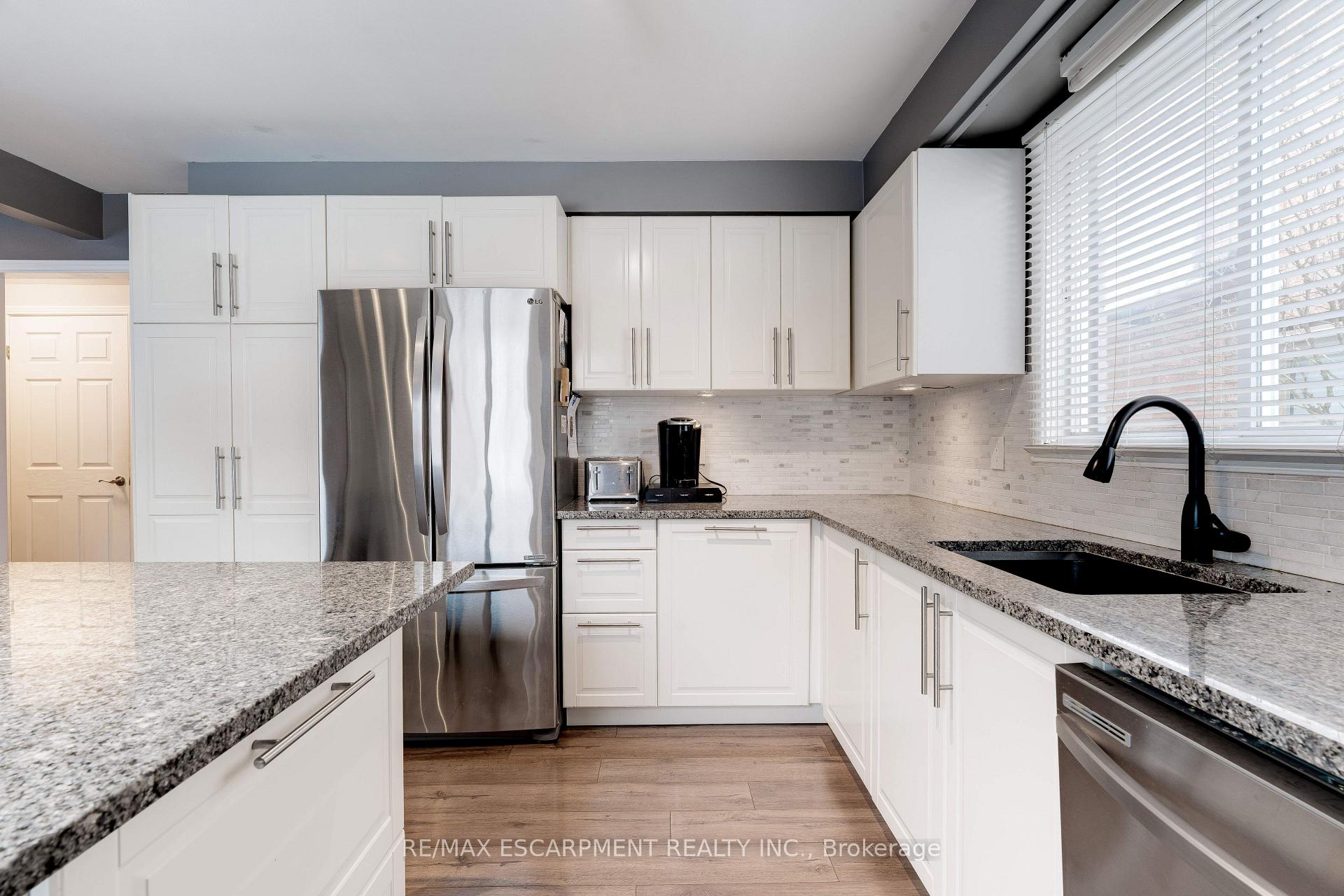 Photo 9 of 3436 Bristol Drive, Burlington, Palmer — HOMEH