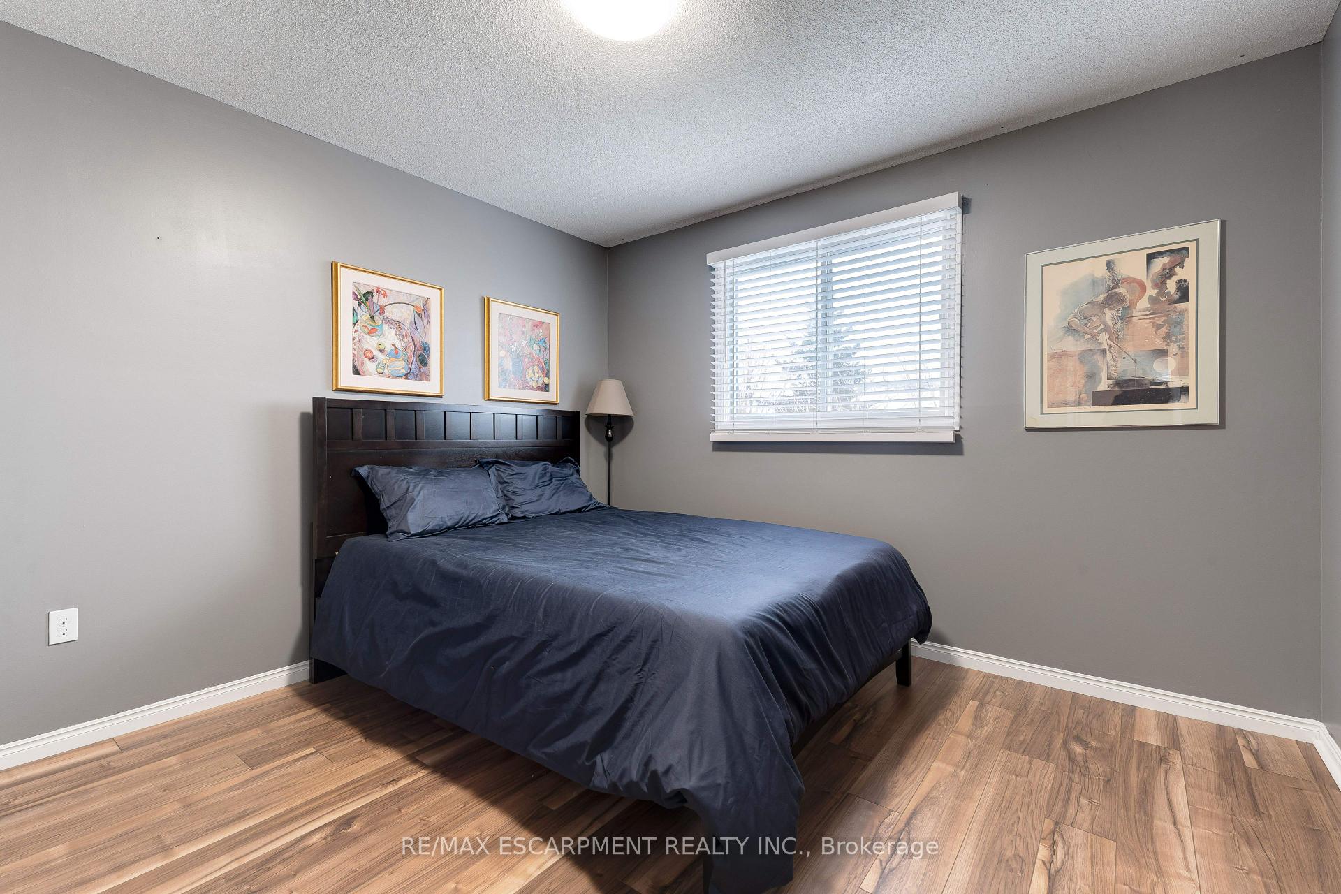 Photo 22 of 3436 Bristol Drive, Burlington, Palmer — HOMEH