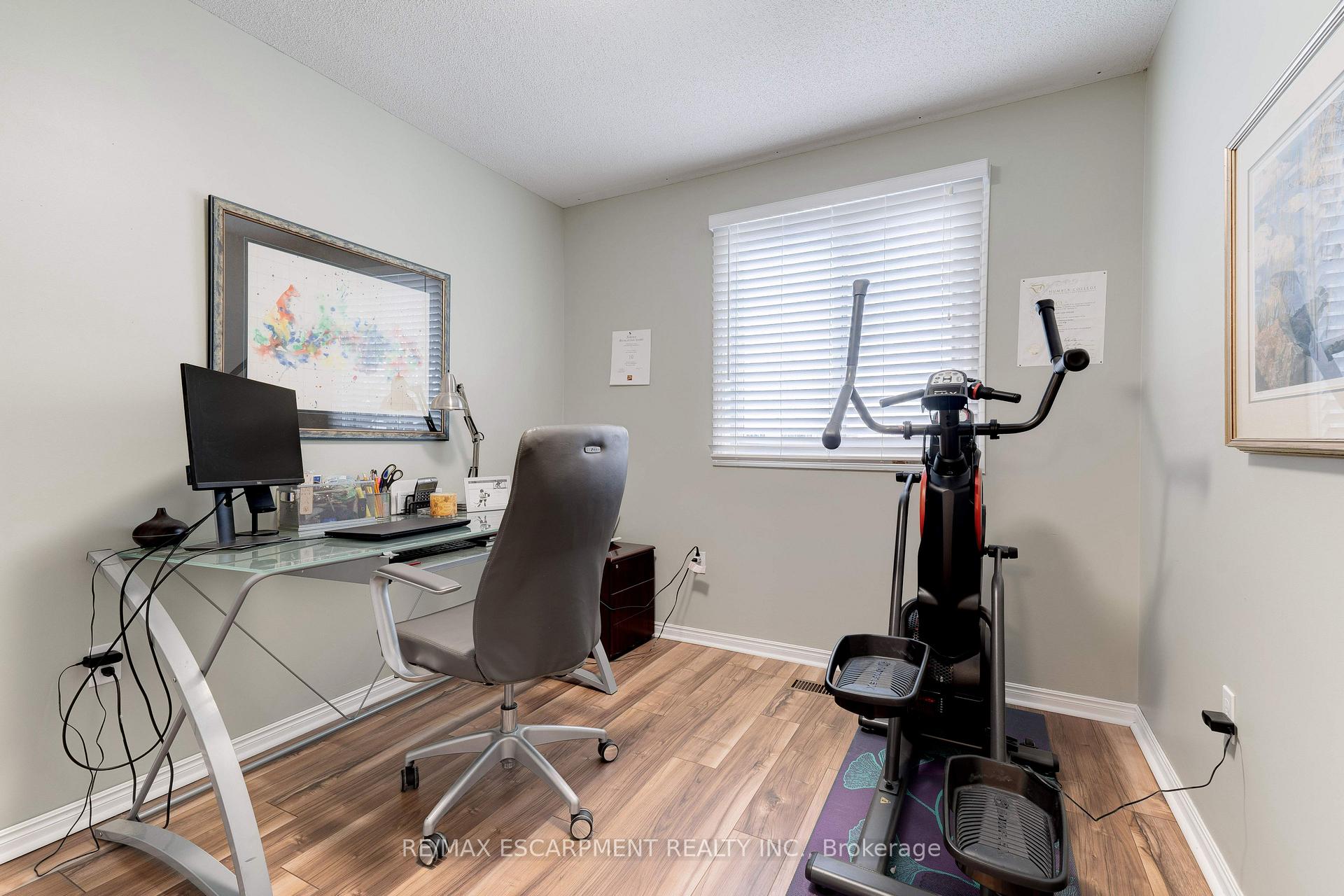 Photo 24 of 3436 Bristol Drive, Burlington, Palmer — HOMEH