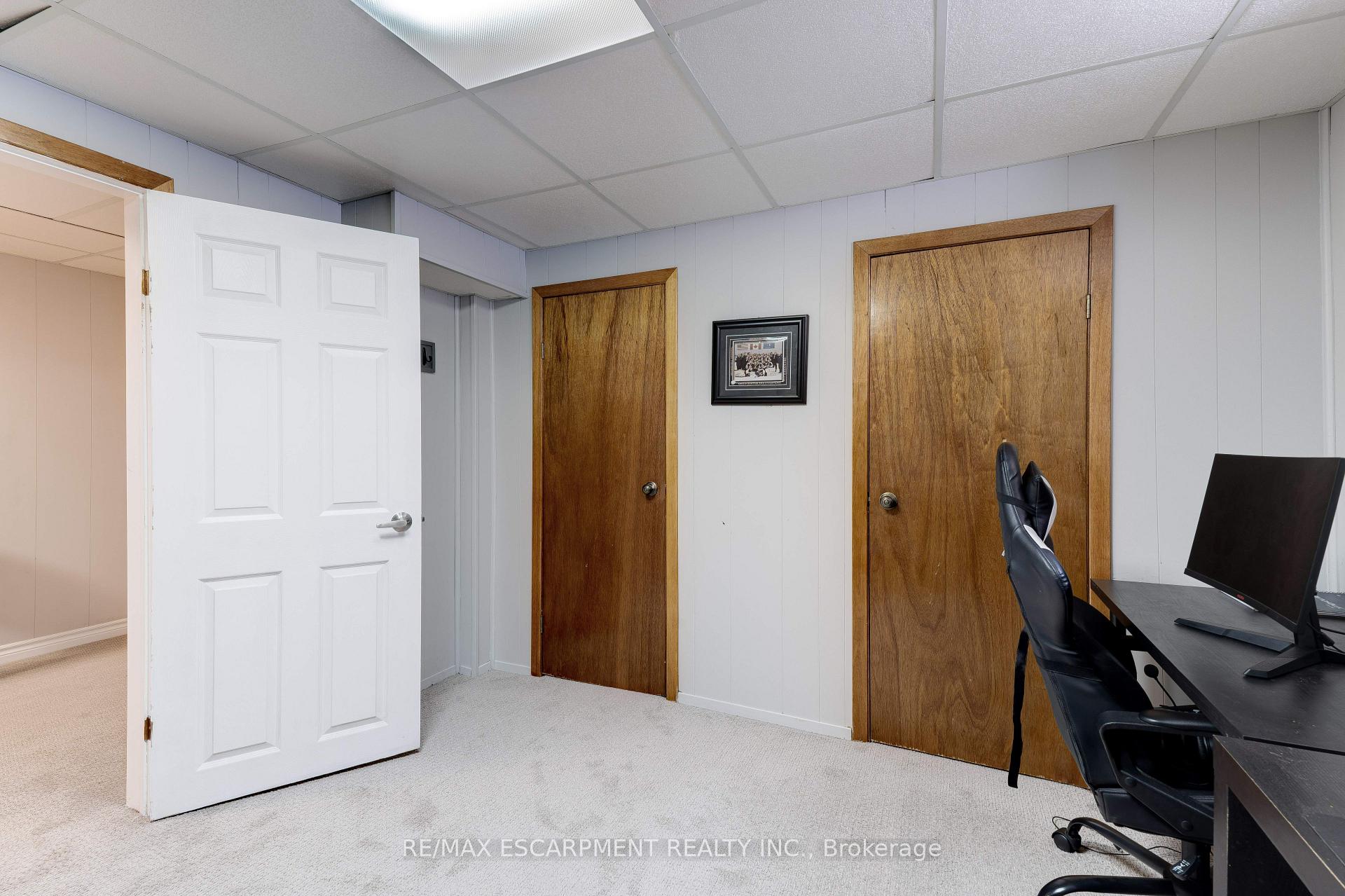 Photo 29 of 3436 Bristol Drive, Burlington, Palmer — HOMEH