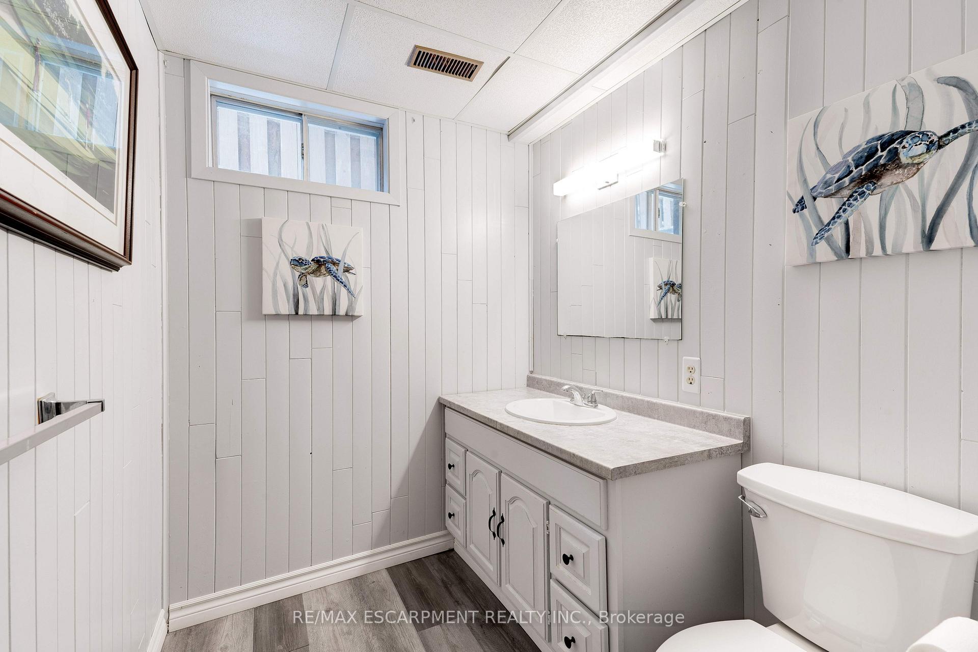 Photo 30 of 3436 Bristol Drive, Burlington, Palmer — HOMEH