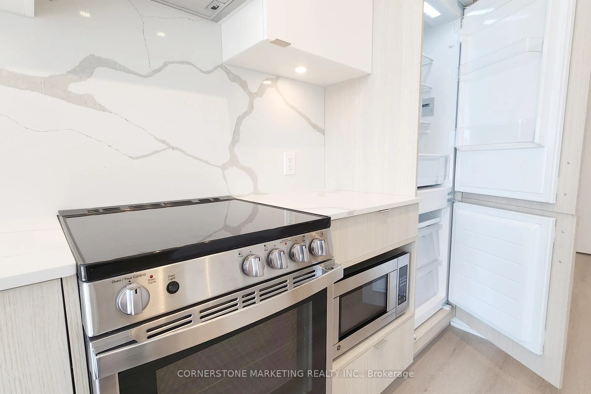 Photo 5 of Unit 1709, 100 Queen Street E, Toronto, Church-Yonge Corridor — HOMEH