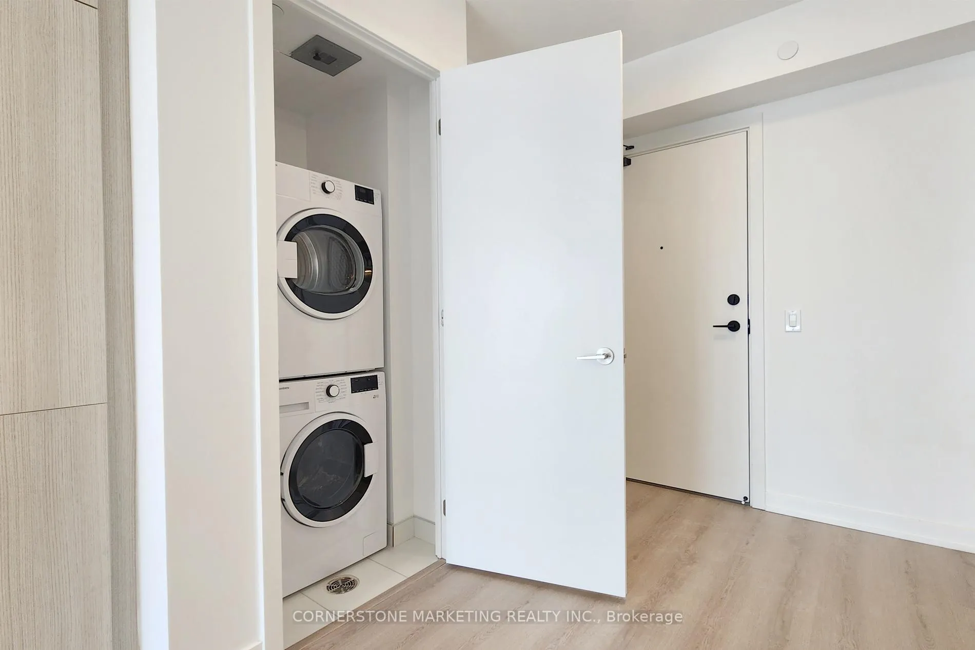 Photo 14 of Unit 1709, 100 Queen Street E, Toronto, Church-Yonge Corridor — HOMEH