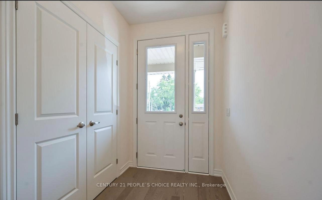 Photo 7 of 1091 Garner Road E, Hamilton, Meadowlands — HOMEH