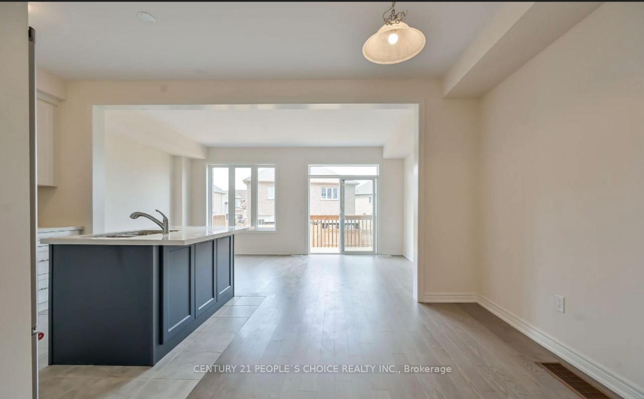 Photo 10 of 1091 Garner Road E, Hamilton, Meadowlands — HOMEH