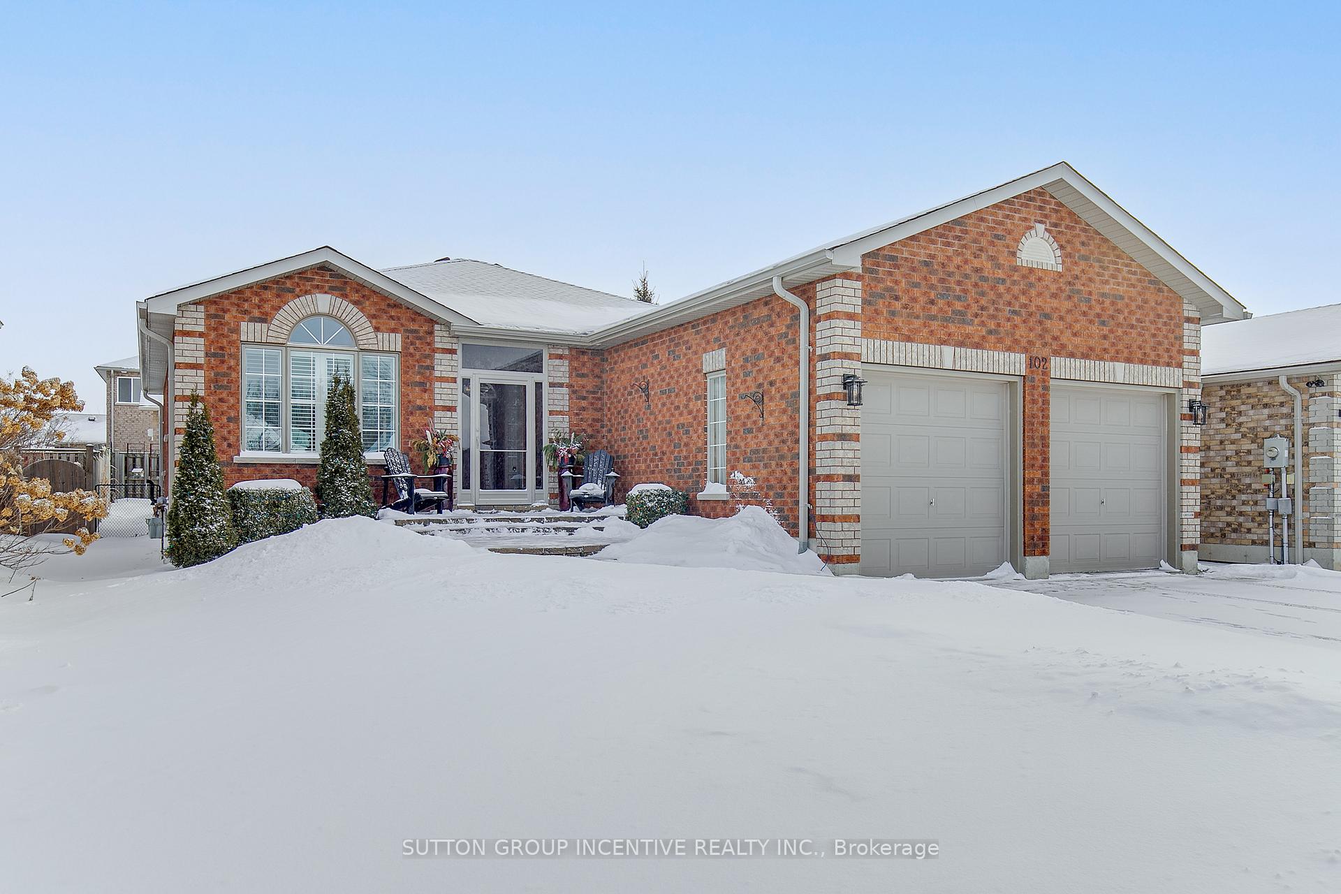 Photo 1 of 102 Seline Crescent, Barrie, Painswick South — HOMEH