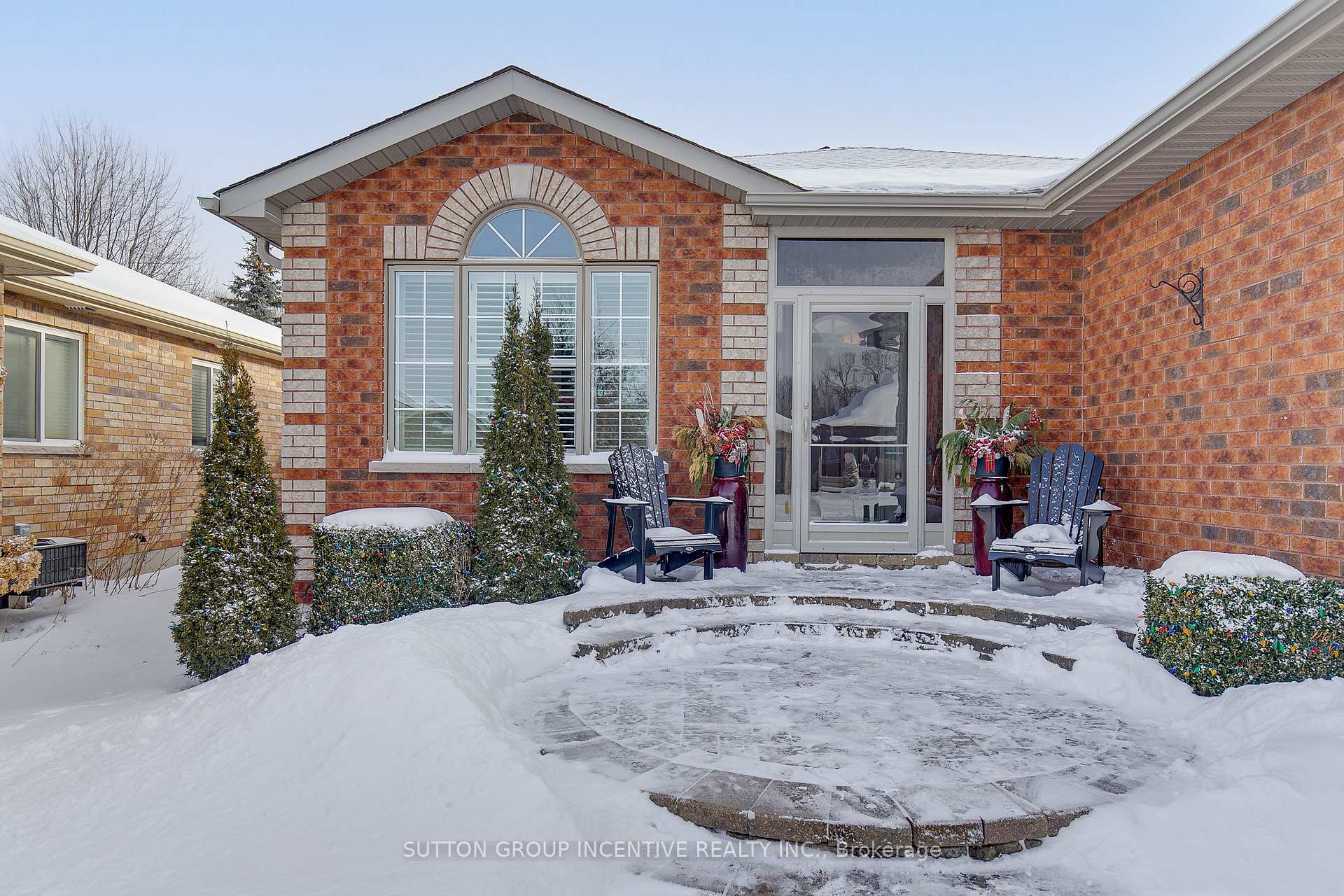 Photo 2 of 102 Seline Crescent, Barrie, Painswick South — HOMEH
