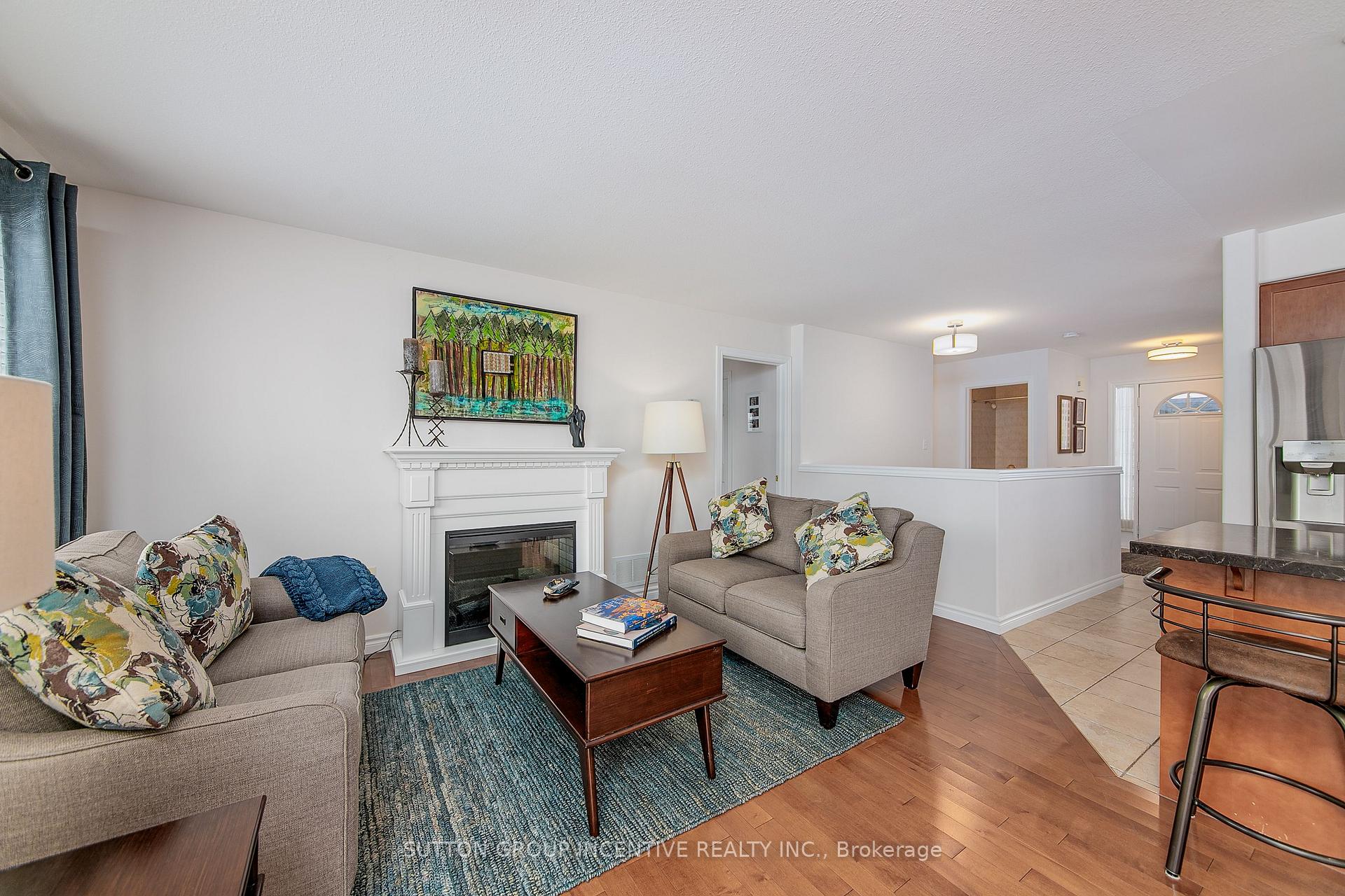 Photo 14 of 102 Seline Crescent, Barrie, Painswick South — HOMEH