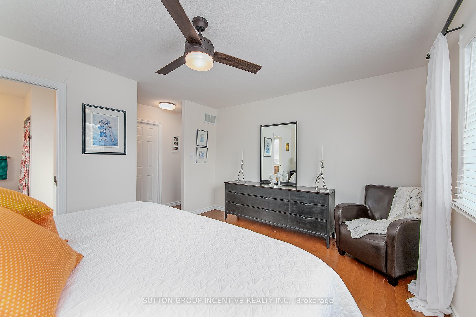 Photo 19 of 102 Seline Crescent, Barrie, Painswick South — HOMEH
