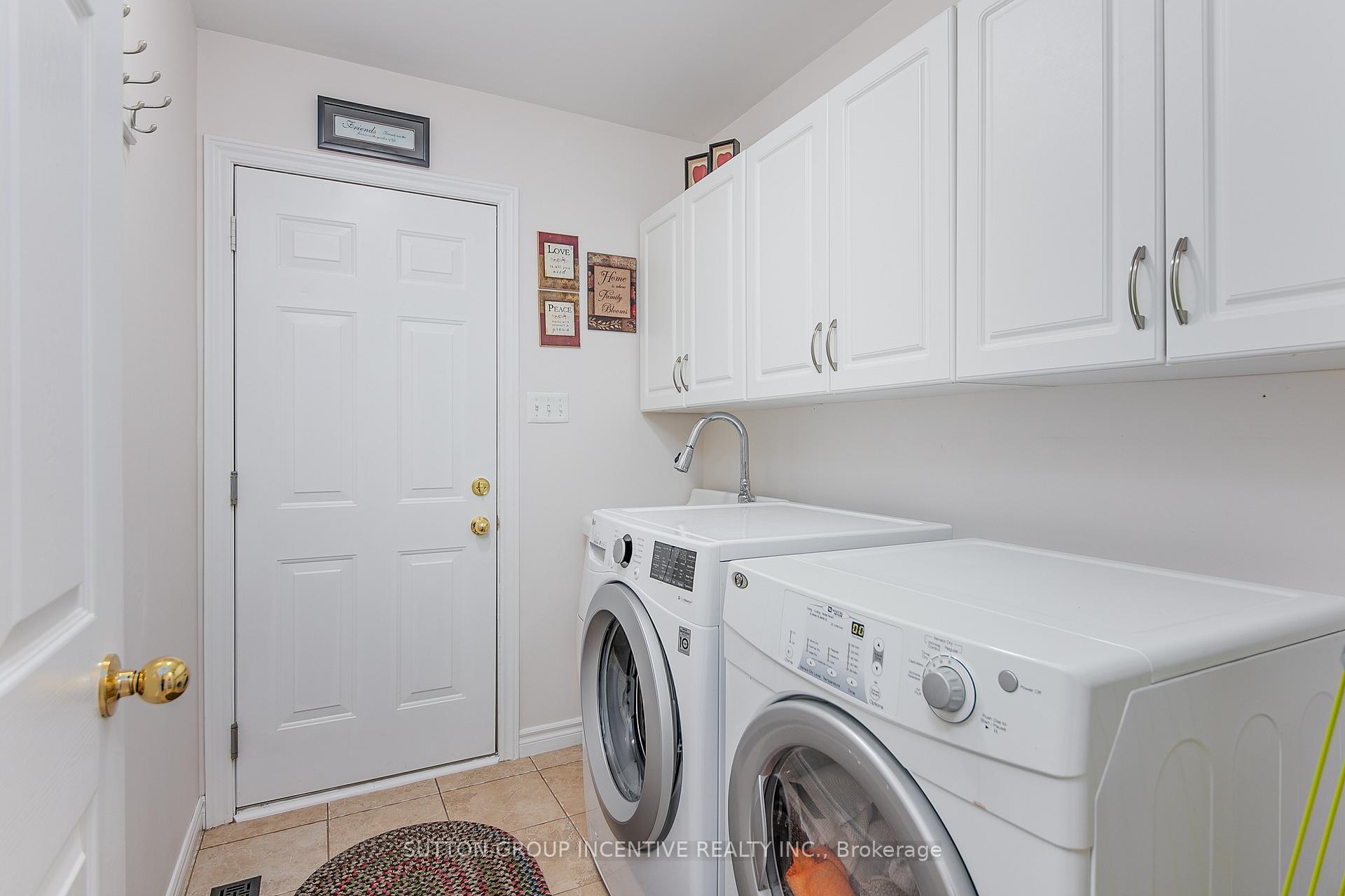 Photo 25 of 102 Seline Crescent, Barrie, Painswick South — HOMEH
