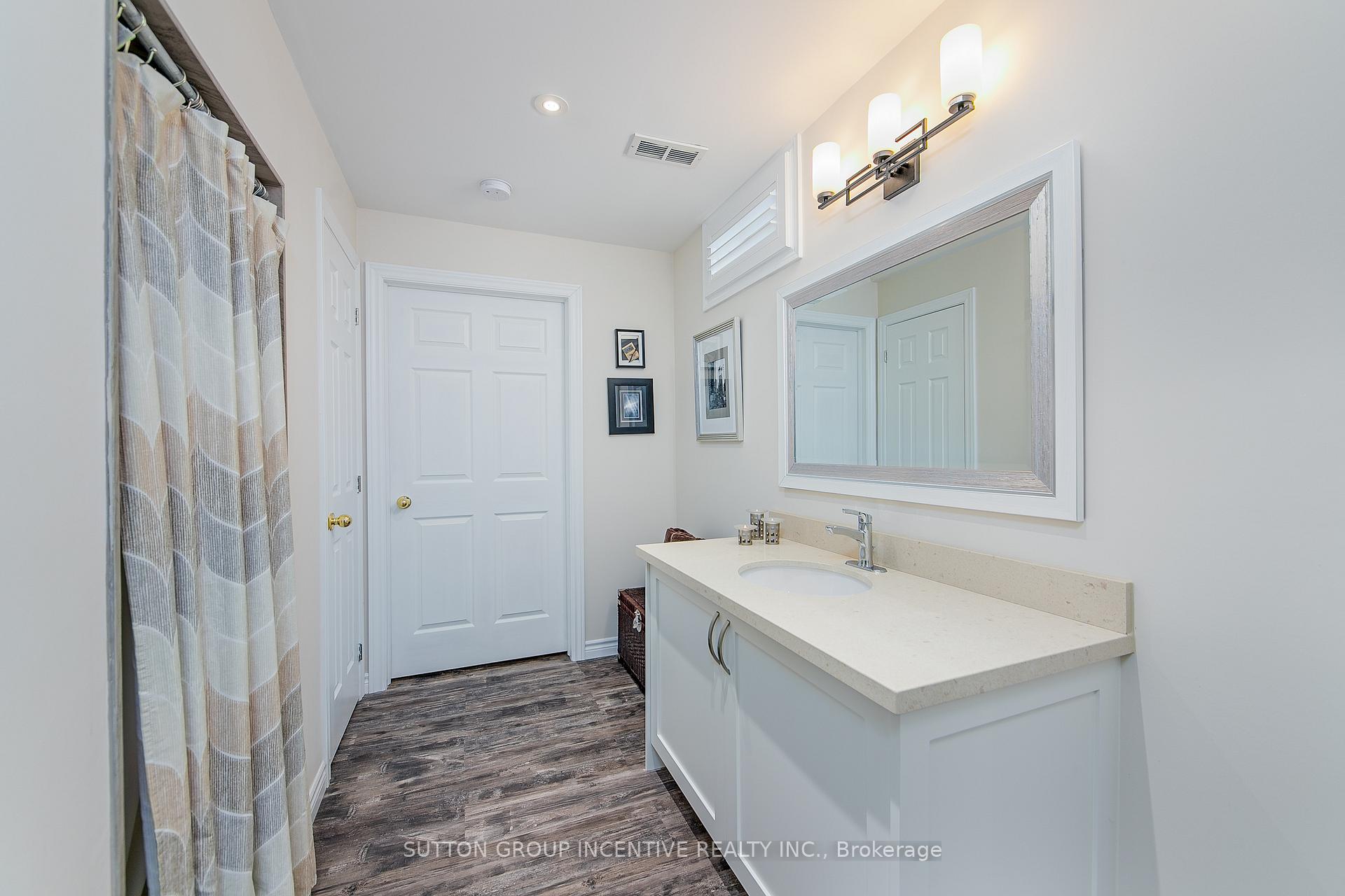 Photo 34 of 102 Seline Crescent, Barrie, Painswick South — HOMEH