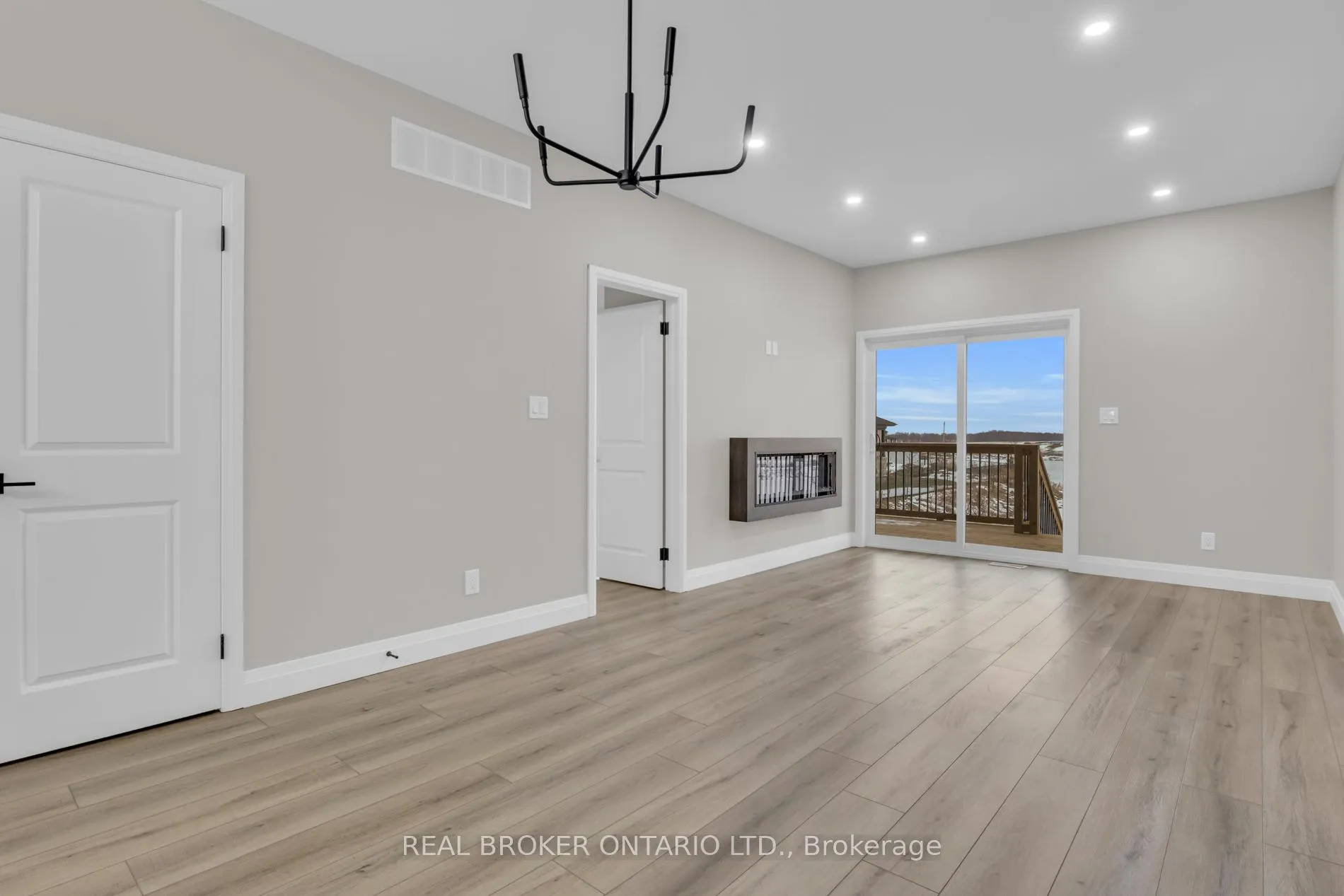 Photo 39 of Unit 27, 29 Weymouth Street, Woolwich, Confederation Heights — HOMEH