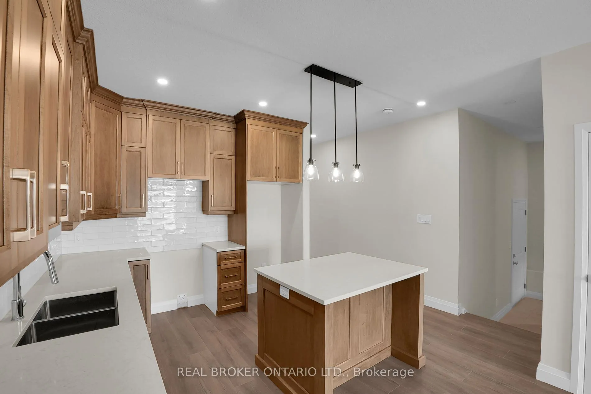Photo 35 of Unit 27, 29 Weymouth Street, Woolwich, Confederation Heights — HOMEH