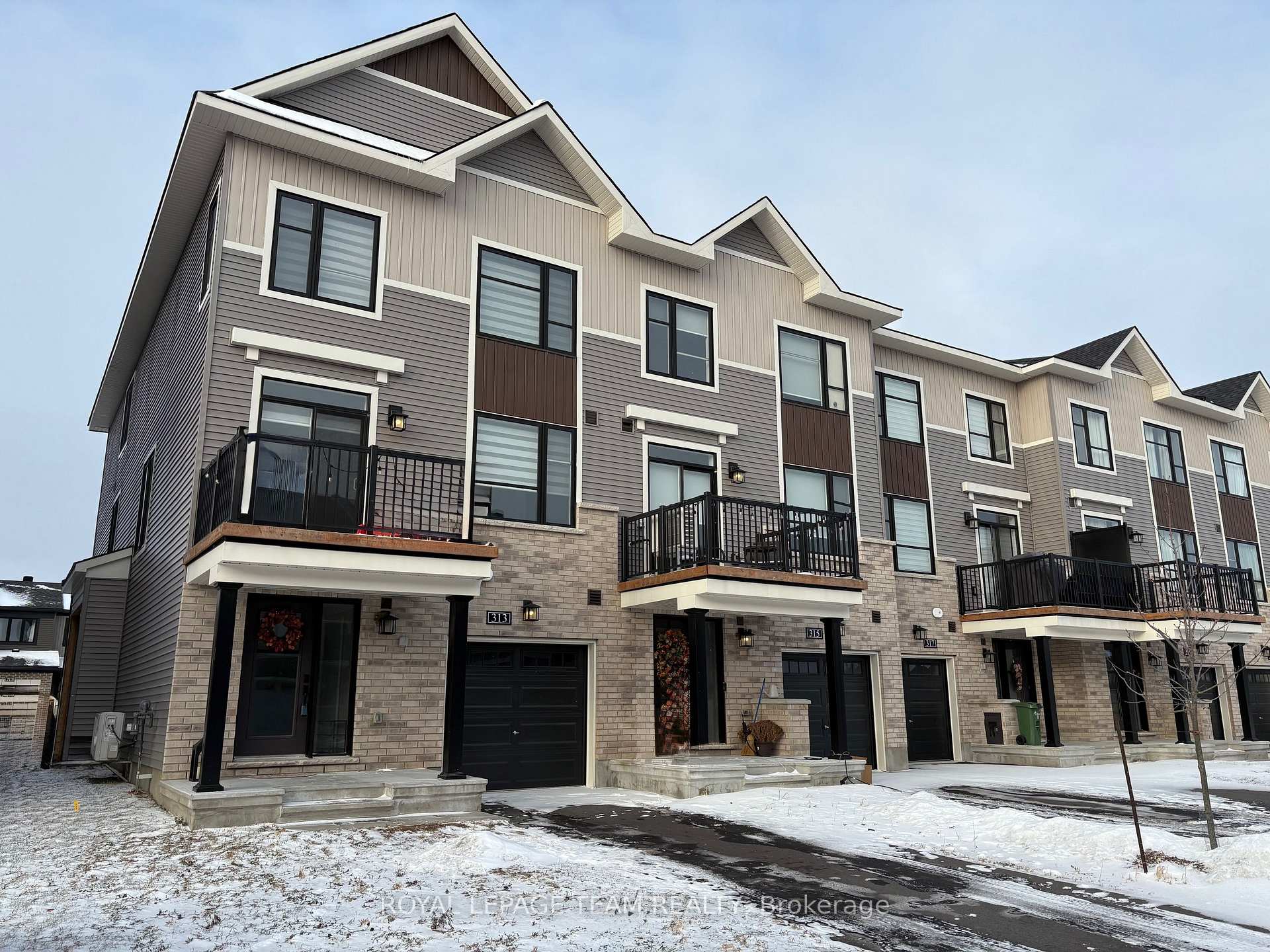 Front of 313 Raheen Court