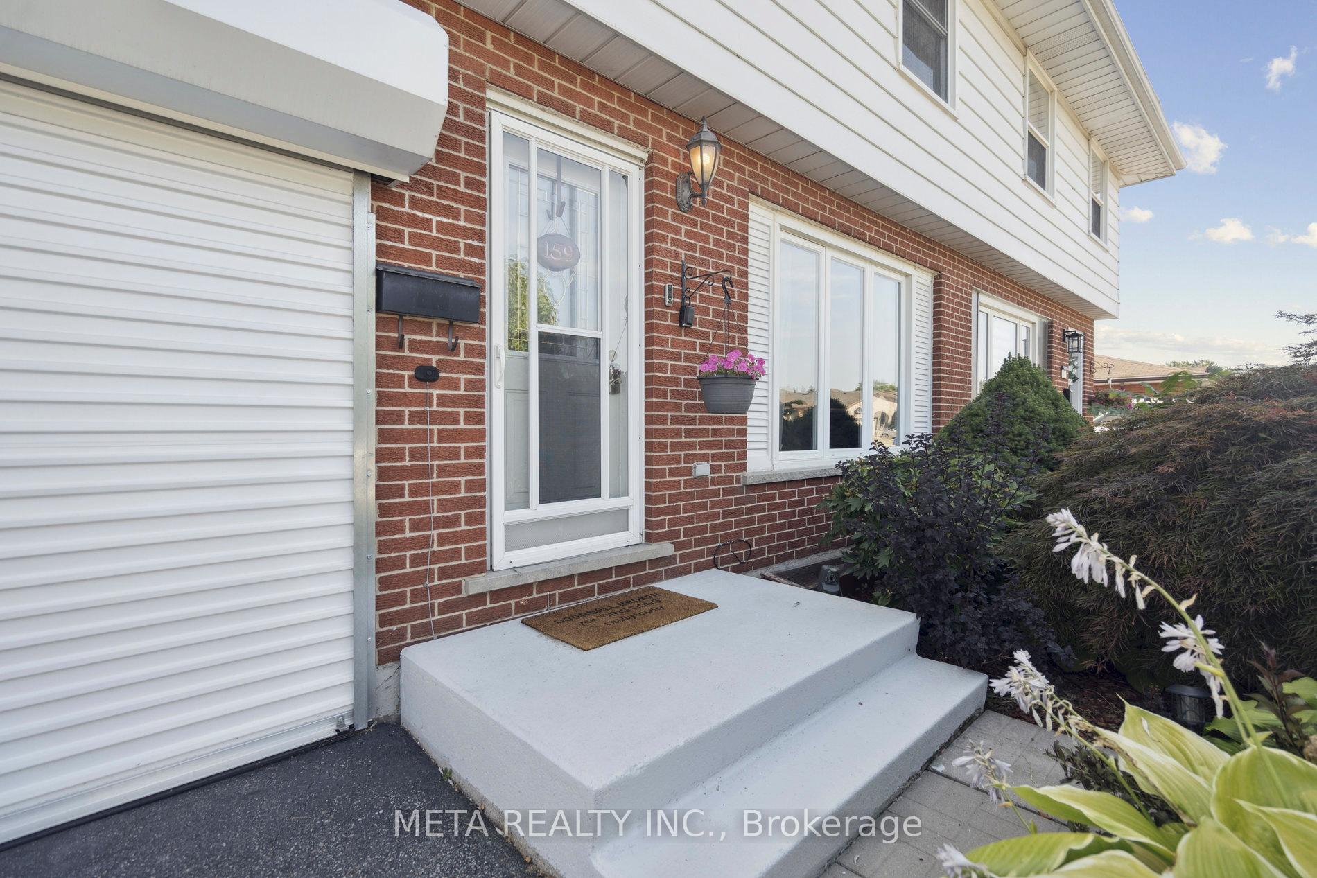 Photo 2 of 159 St. Andrews Drive, Hamilton, Vincent — HOMEH