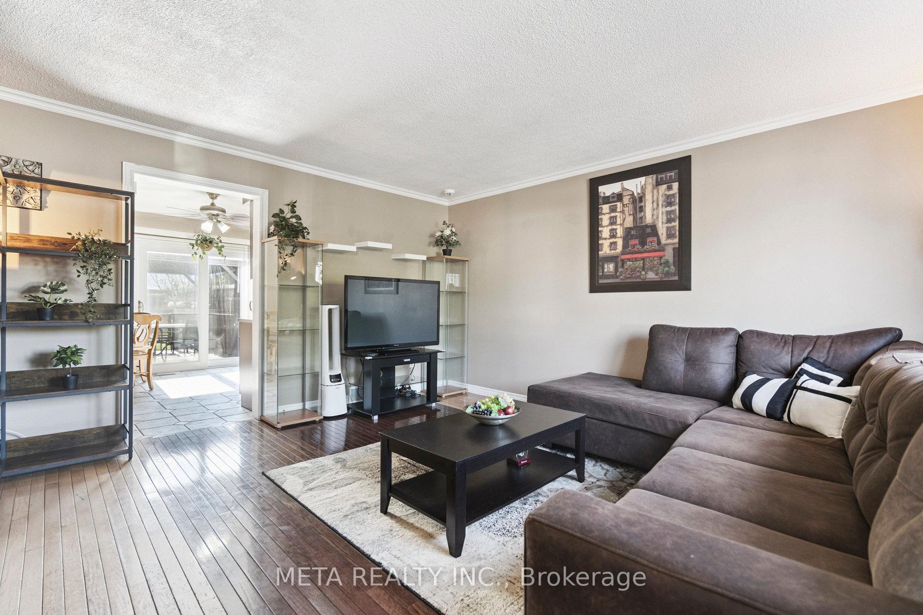 Photo 3 of 159 St. Andrews Drive, Hamilton, Vincent — HOMEH