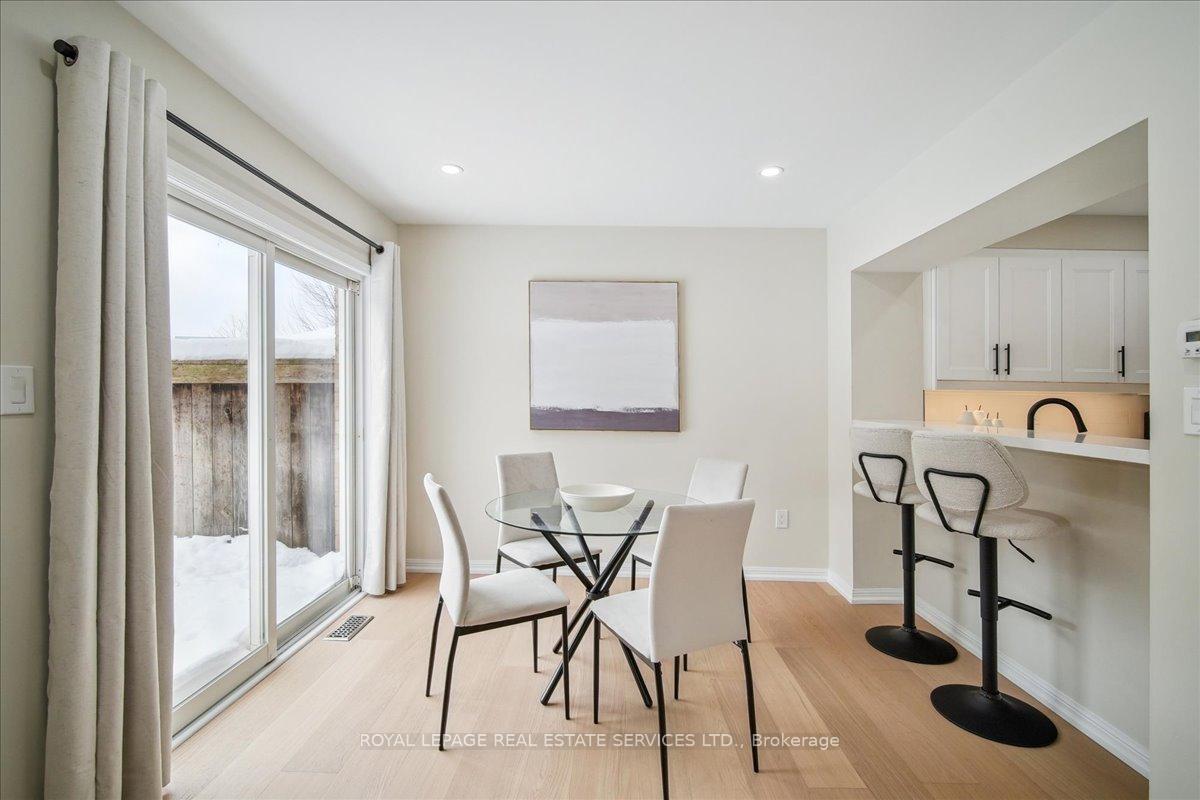 Photo 13 of 4054 Donnic Drive, Burlington, Alton — HOMEH