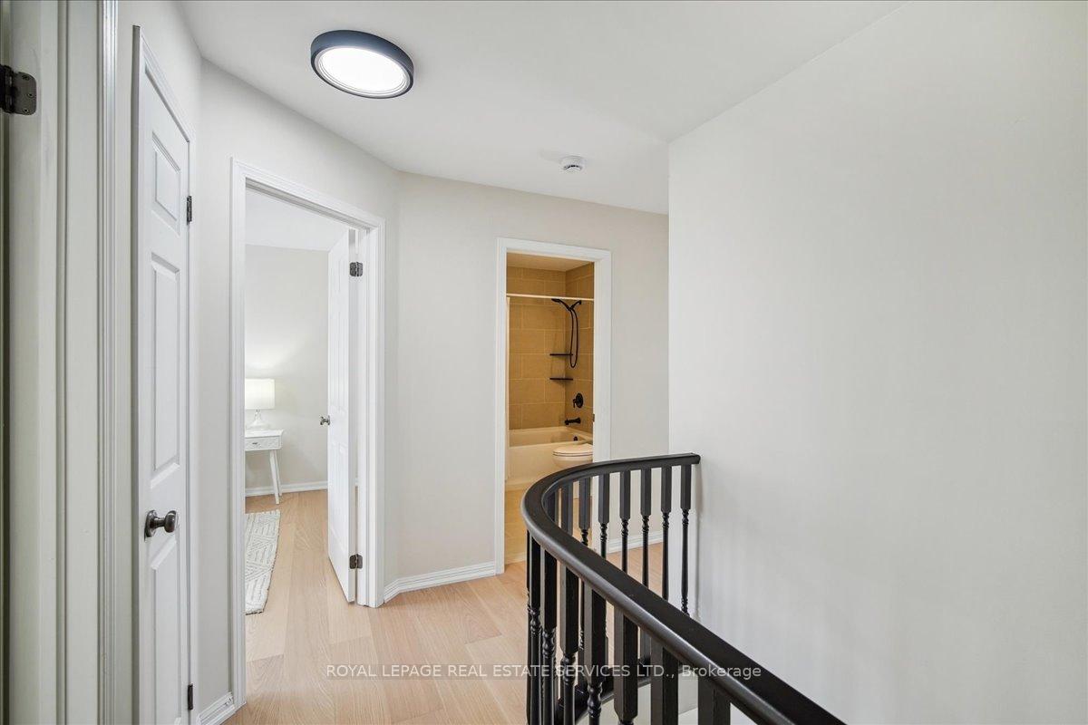 Photo 14 of 4054 Donnic Drive, Burlington, Alton — HOMEH