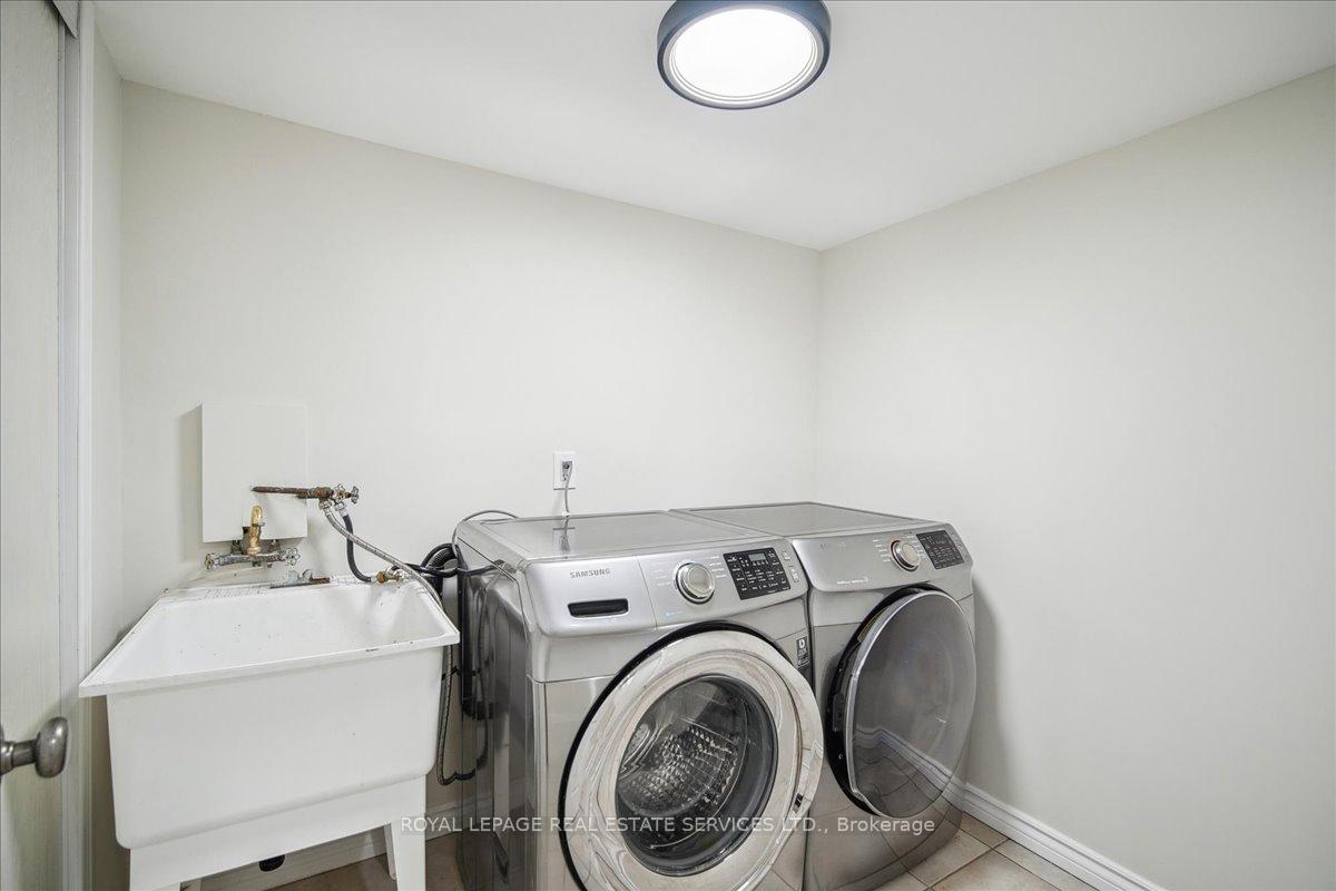 Photo 21 of 4054 Donnic Drive, Burlington, Alton — HOMEH