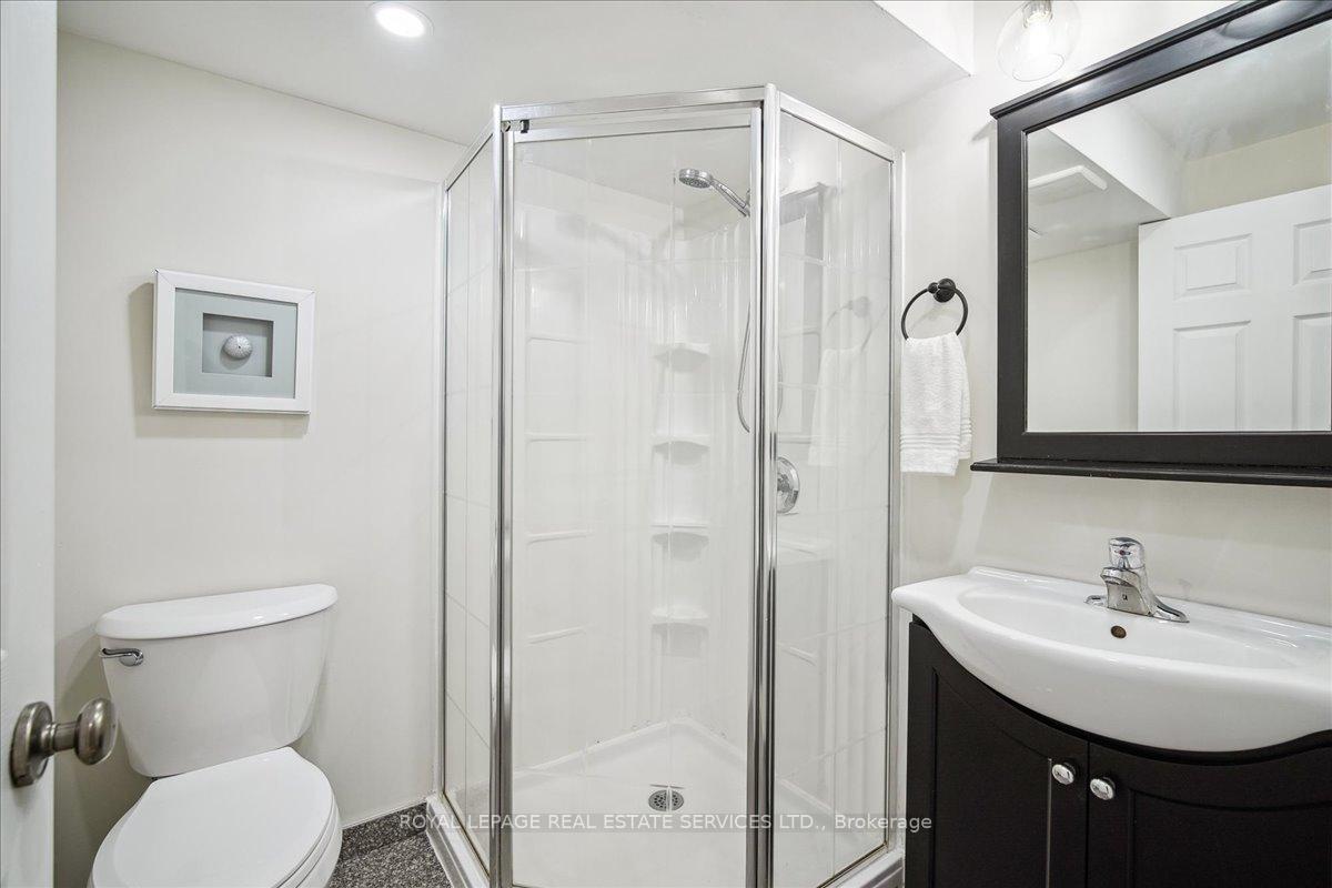 Photo 22 of 4054 Donnic Drive, Burlington, Alton — HOMEH