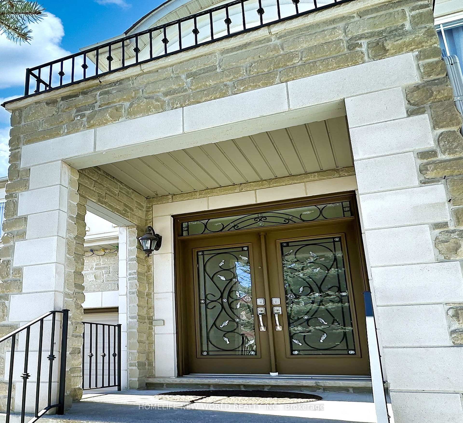 Photo 3 of 79 Chopin Boulevard, Vaughan, Patterson — HOMEH