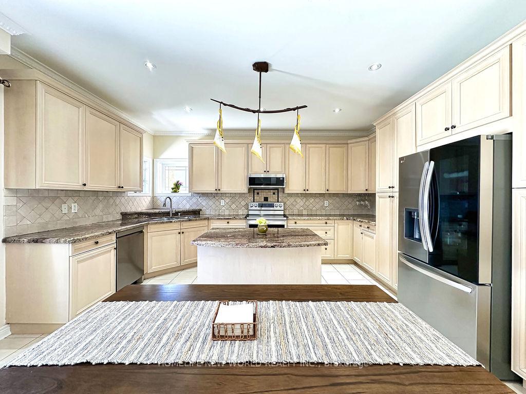 Photo 12 of 79 Chopin Boulevard, Vaughan, Patterson — HOMEH