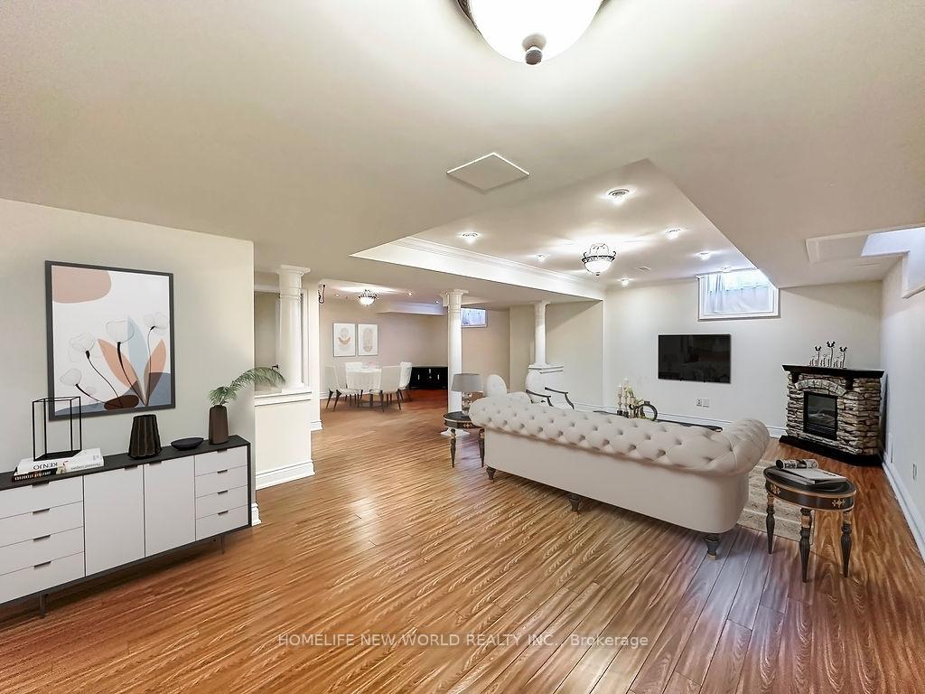 Photo 39 of 79 Chopin Boulevard, Vaughan, Patterson — HOMEH