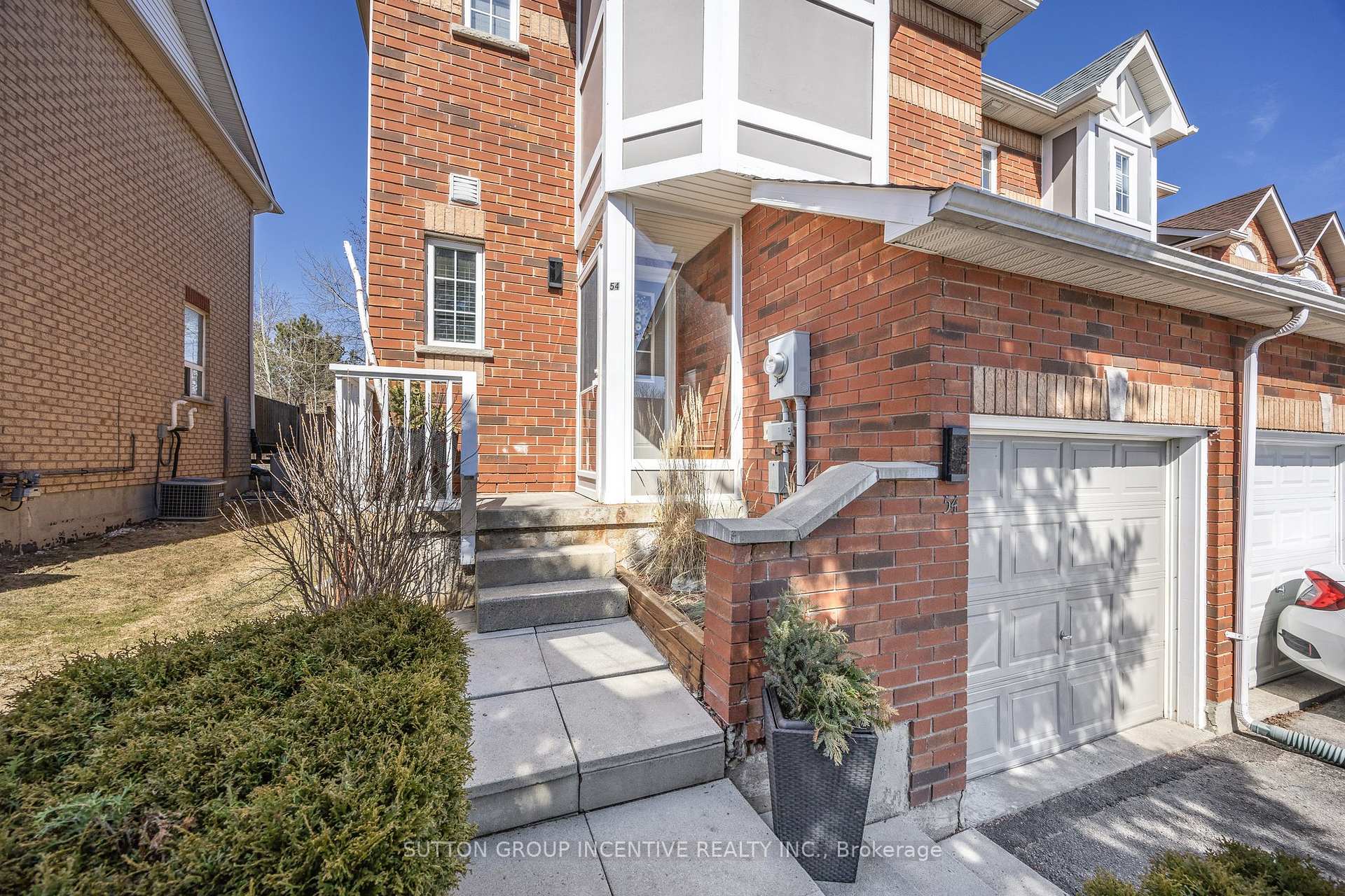 Photo 2 of 54 Gadwall Avenue, Barrie, Painswick South — HOMEH