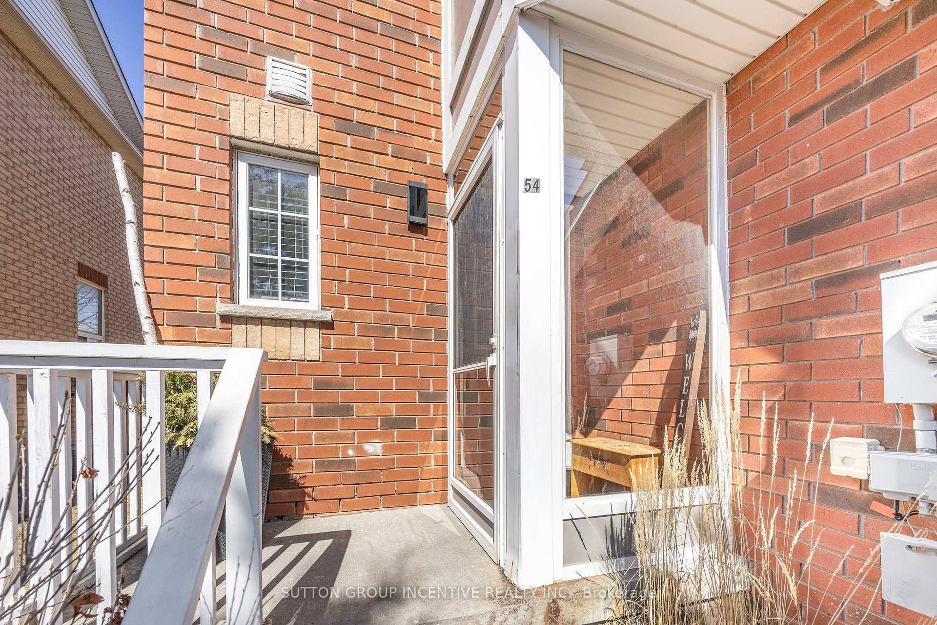 Photo 3 of 54 Gadwall Avenue, Barrie, Painswick South — HOMEH