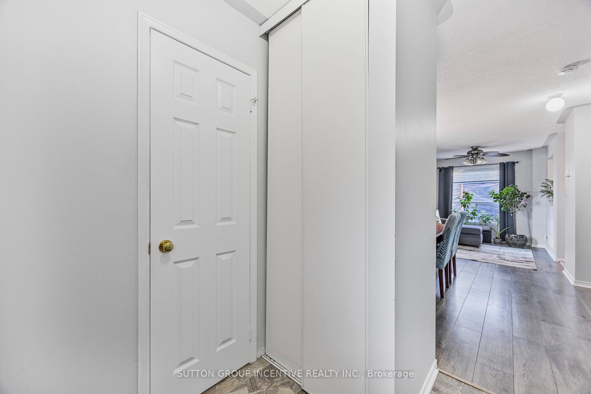 Photo 4 of 54 Gadwall Avenue, Barrie, Painswick South — HOMEH
