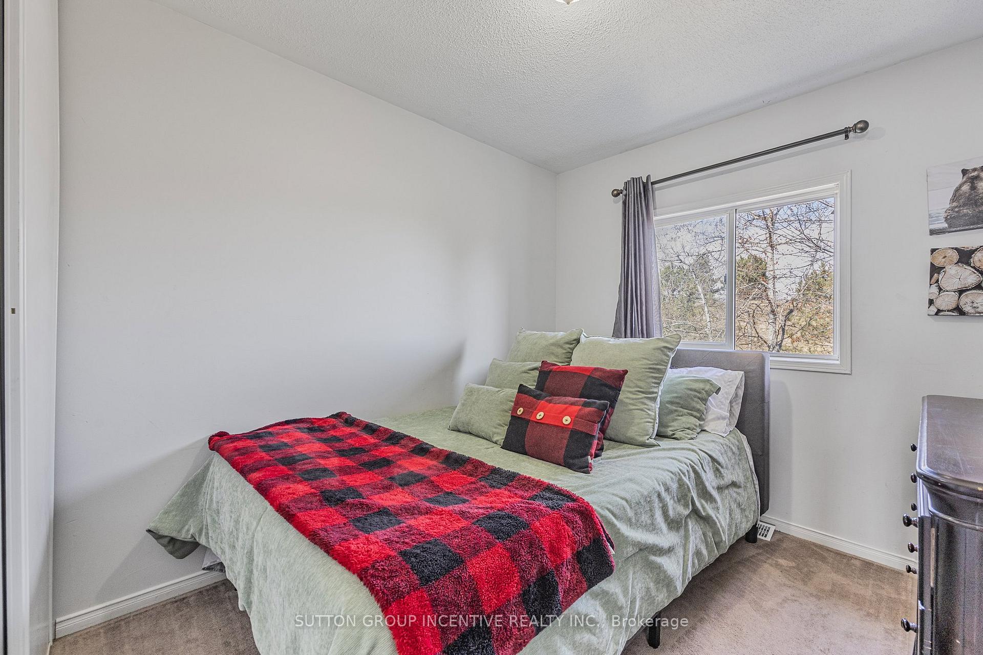Photo 16 of 54 Gadwall Avenue, Barrie, Painswick South — HOMEH