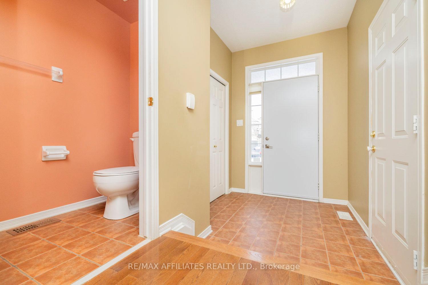 Photo 6 of 306 Berrigan Drive, Ottawa, Barrhaven - Longfields — HOMEH
